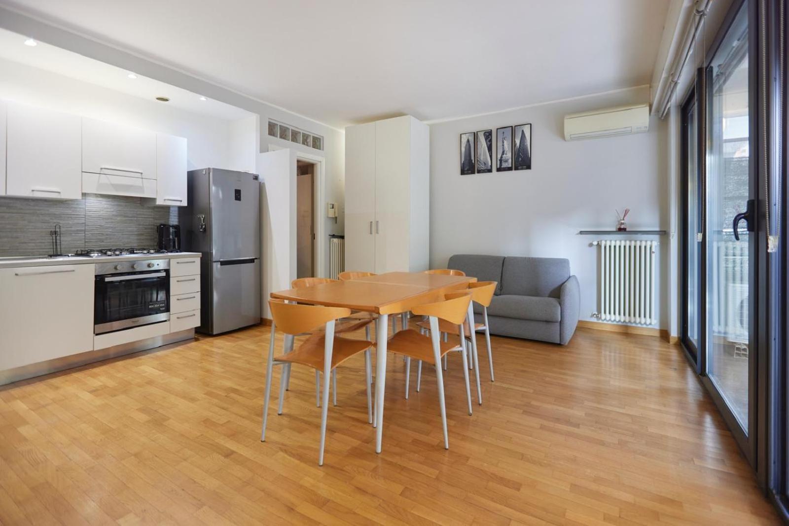 Bande Nere Studio- A Few Steps From Metro Apartment