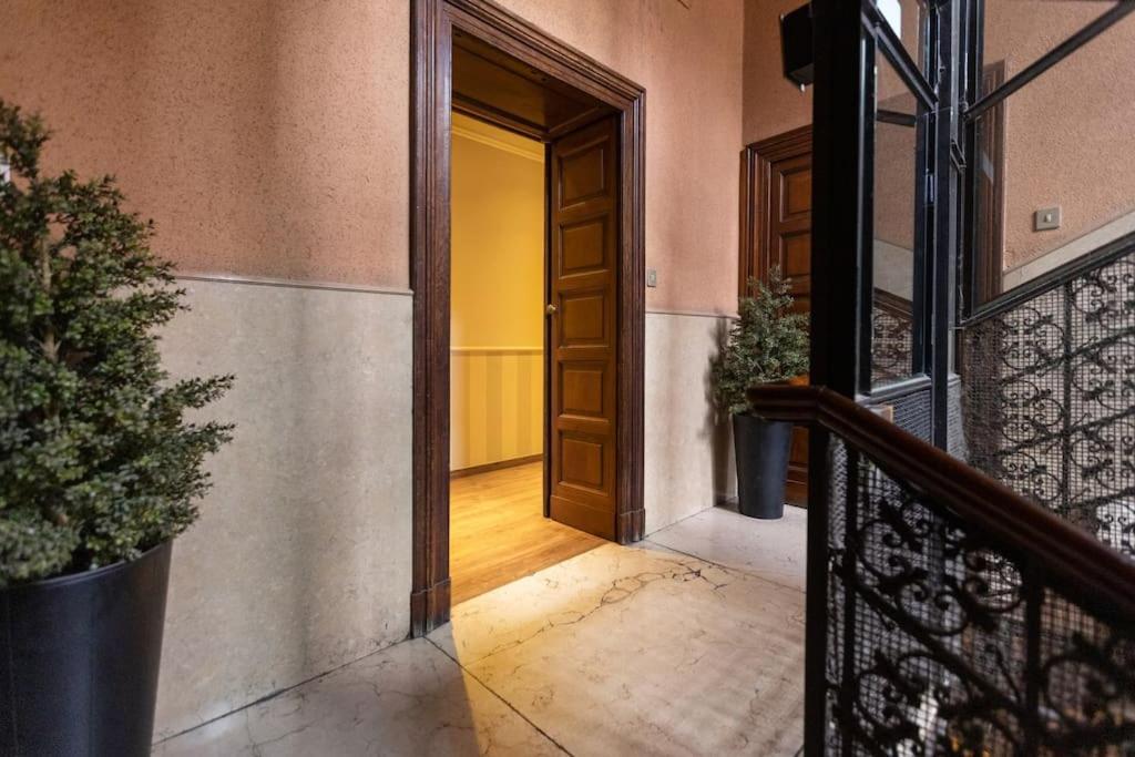 Crocetta Carmen Bilocale I Piano - Mirable Pm * Milano