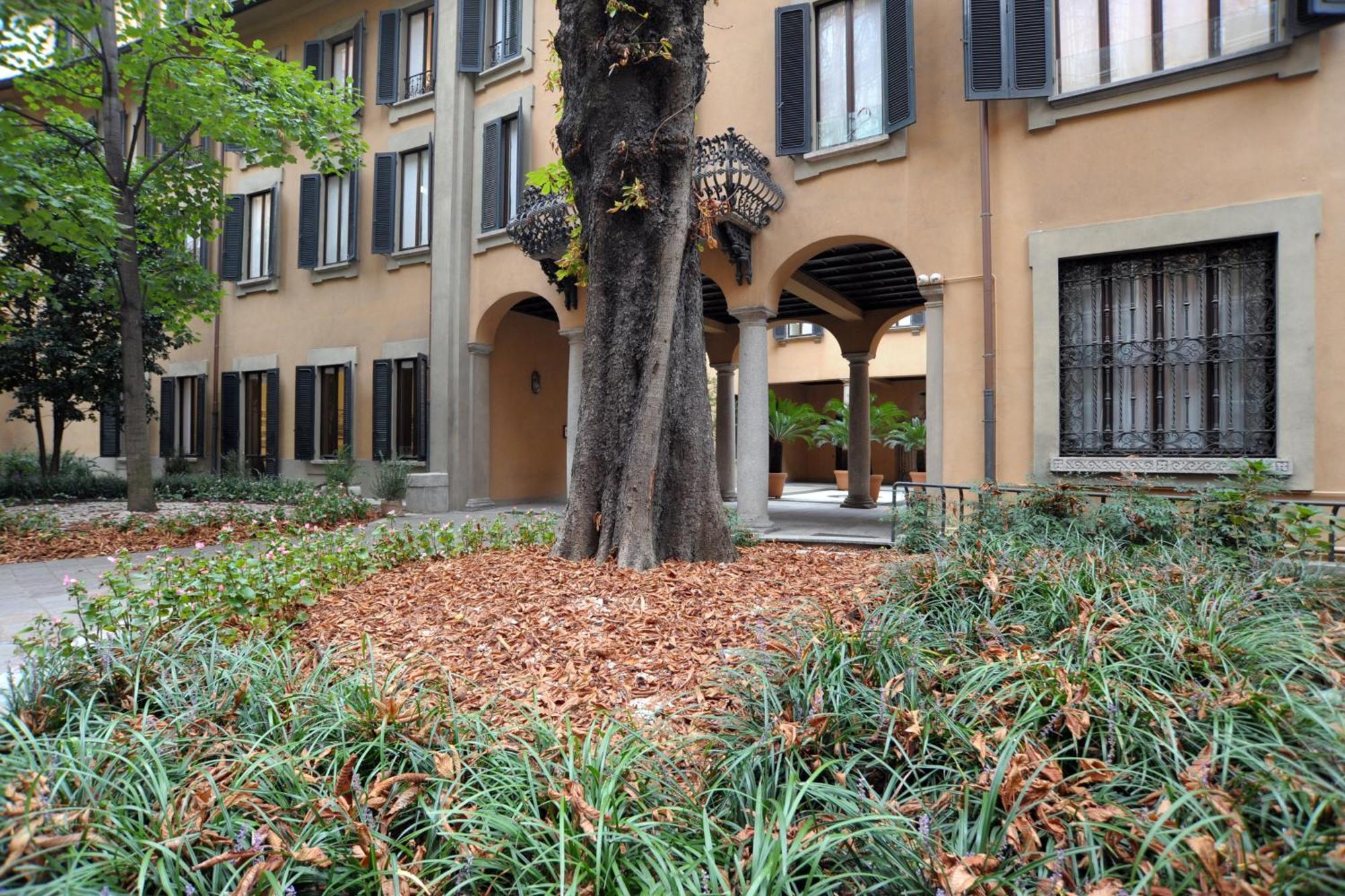 Lanzone Apartment *