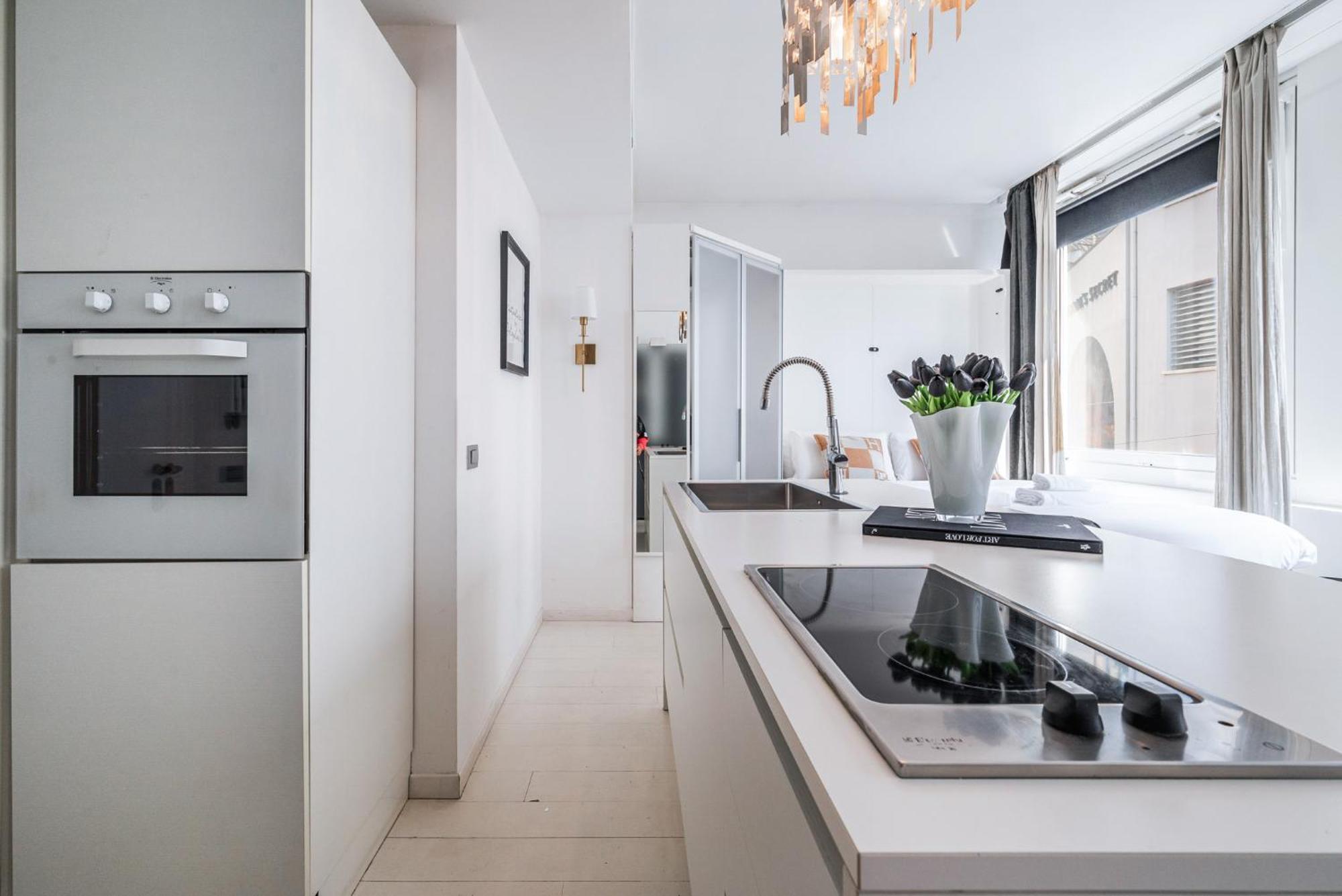 Apartment The Boutique - Iconic In Galleria Duomo With Private Parking *