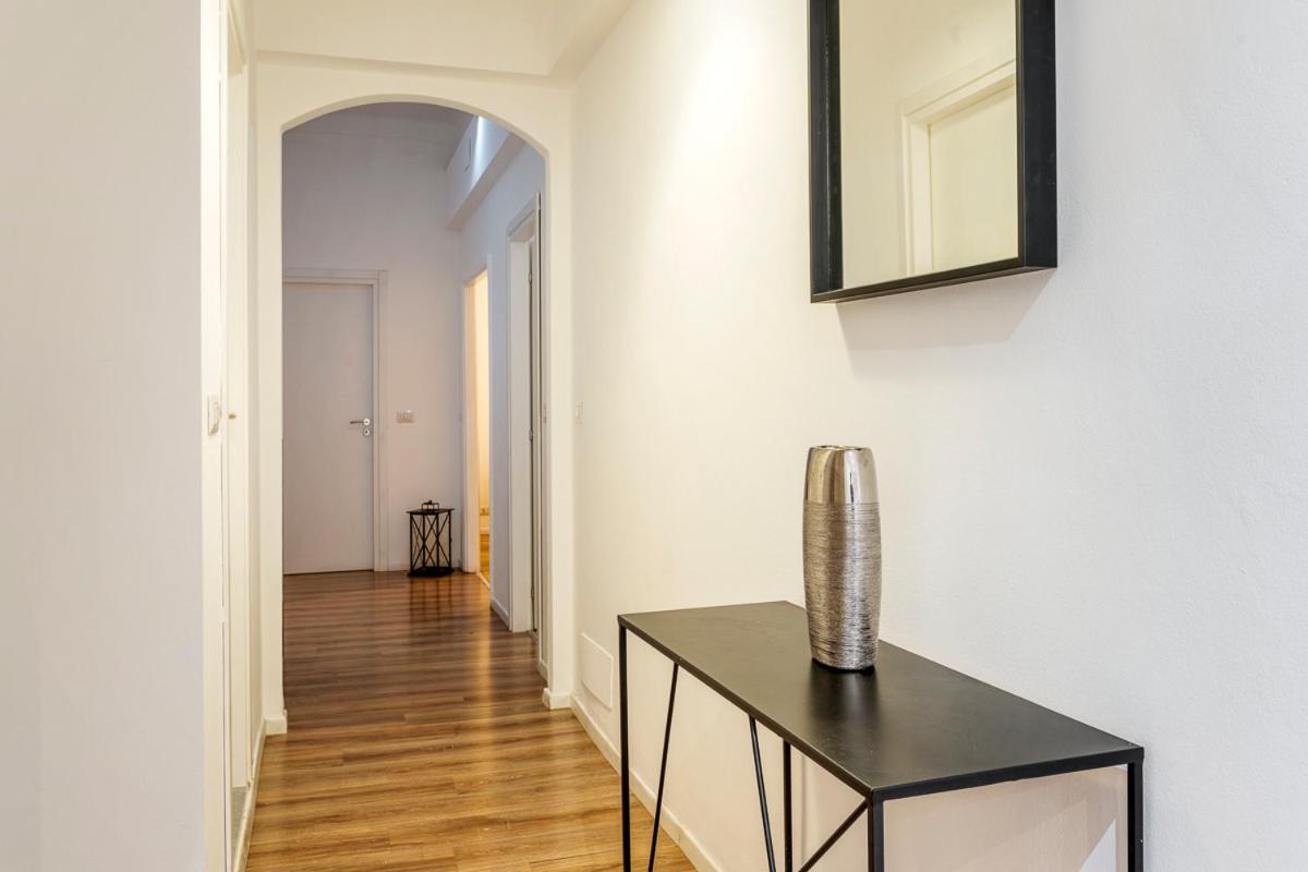 Luxury 4 Bedrooms Close To Duomo Mailand