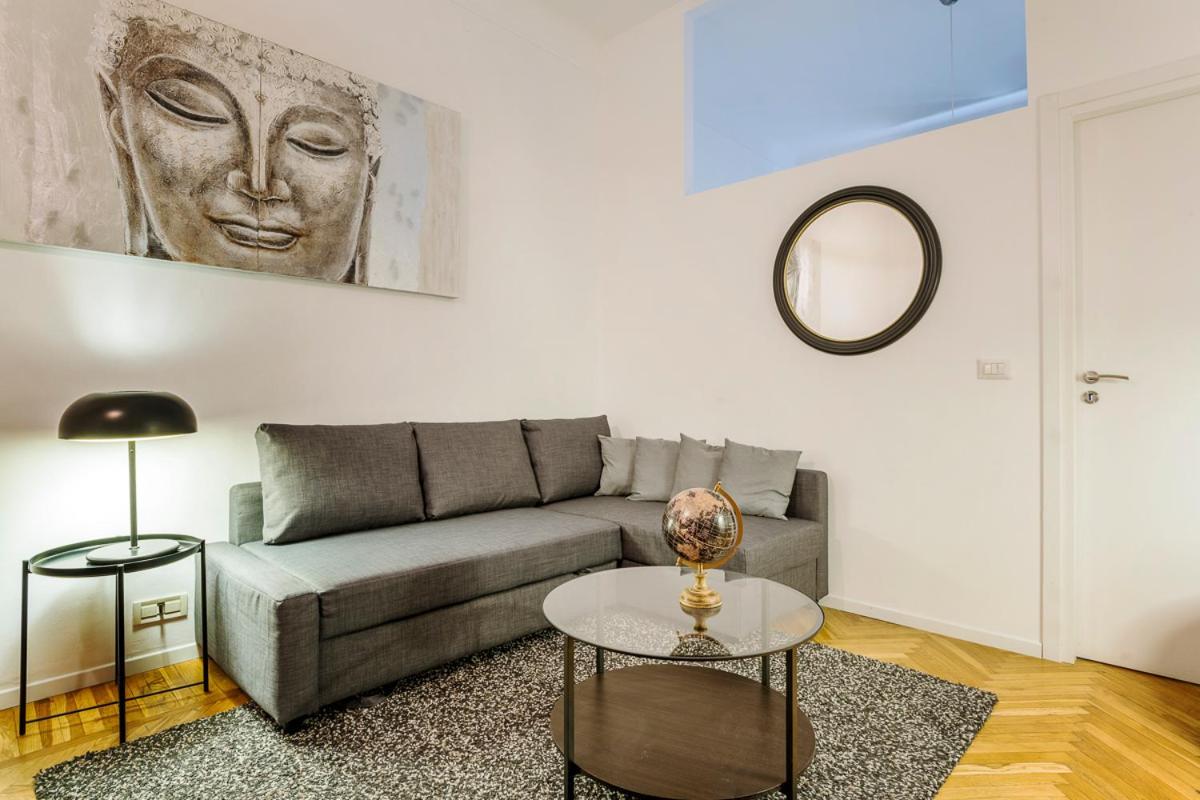 Luxury 4 Bedrooms Close To Duomo Mailand