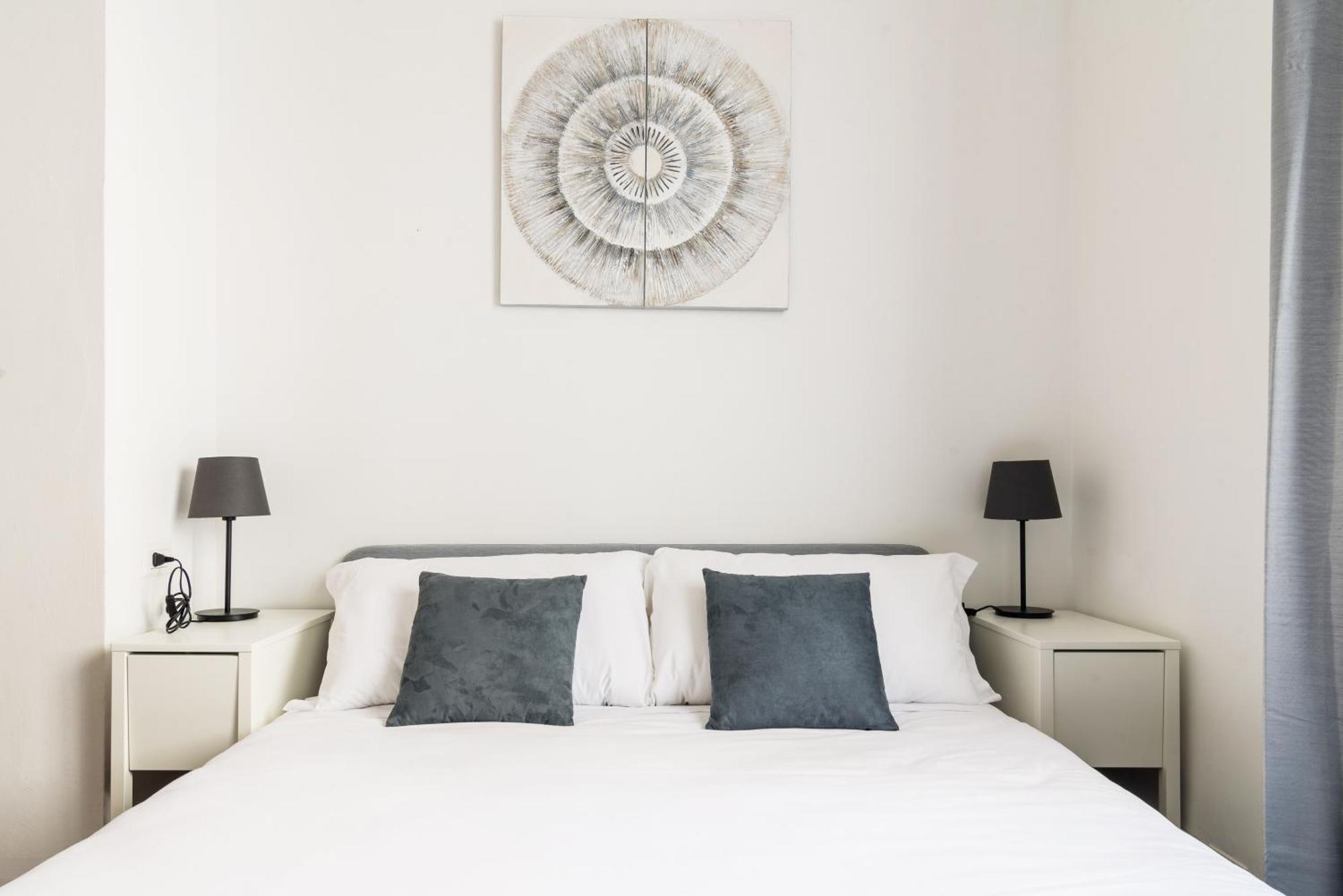 Luxury 4 Bedrooms Close To Duomo * Mailand