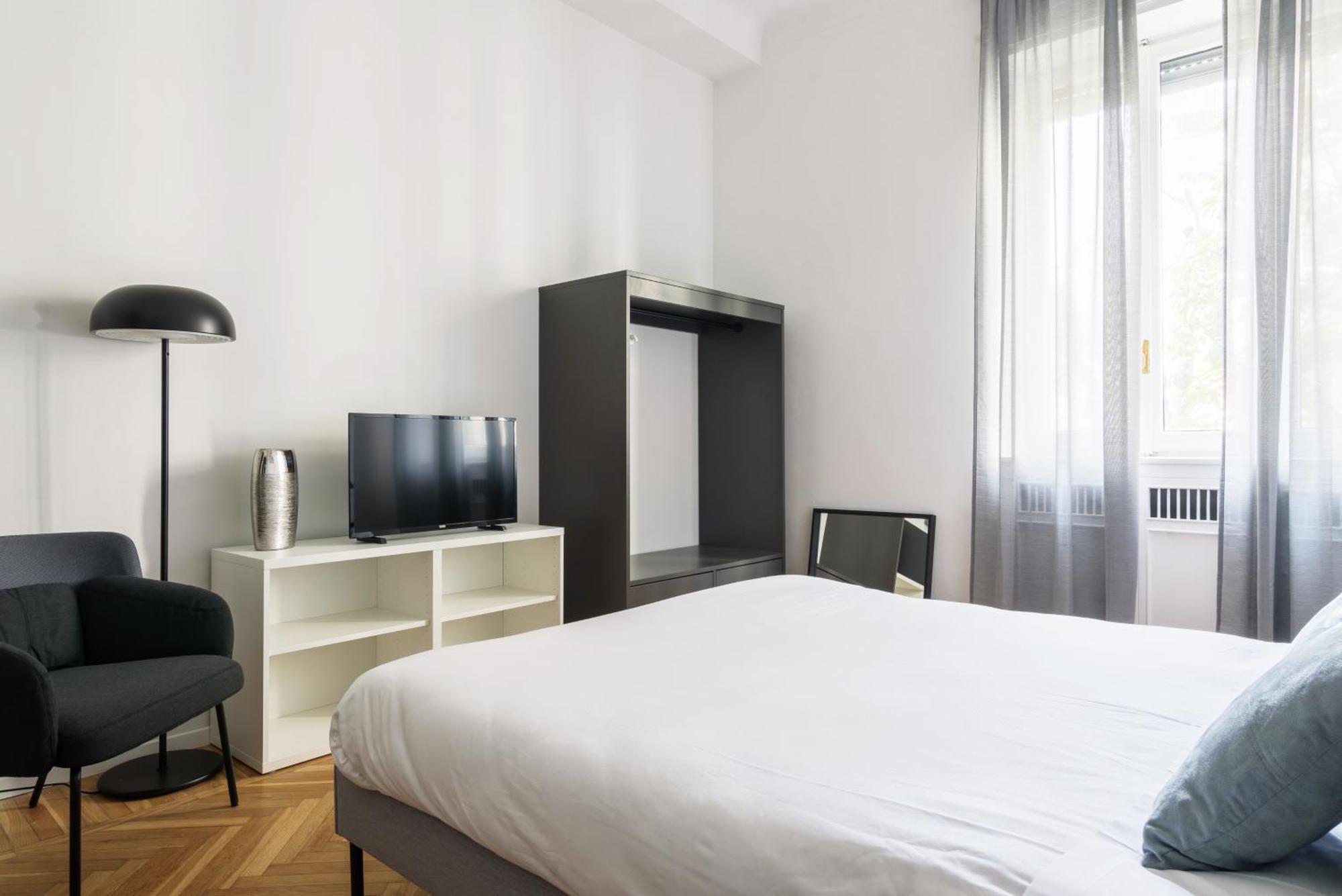 Luxury 4 Bedrooms Close To Duomo *