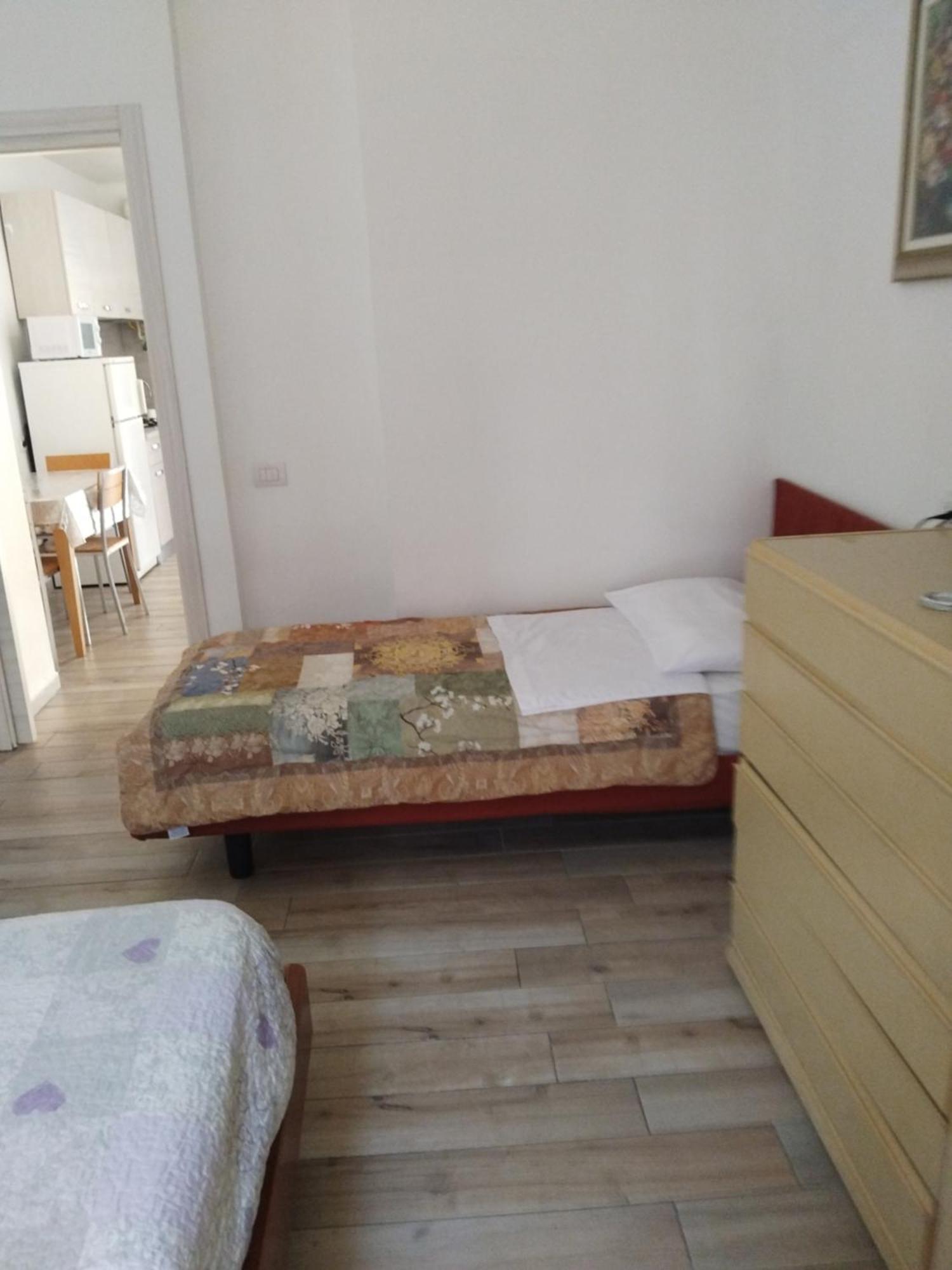 3 Station Free Parking Apartment Milan