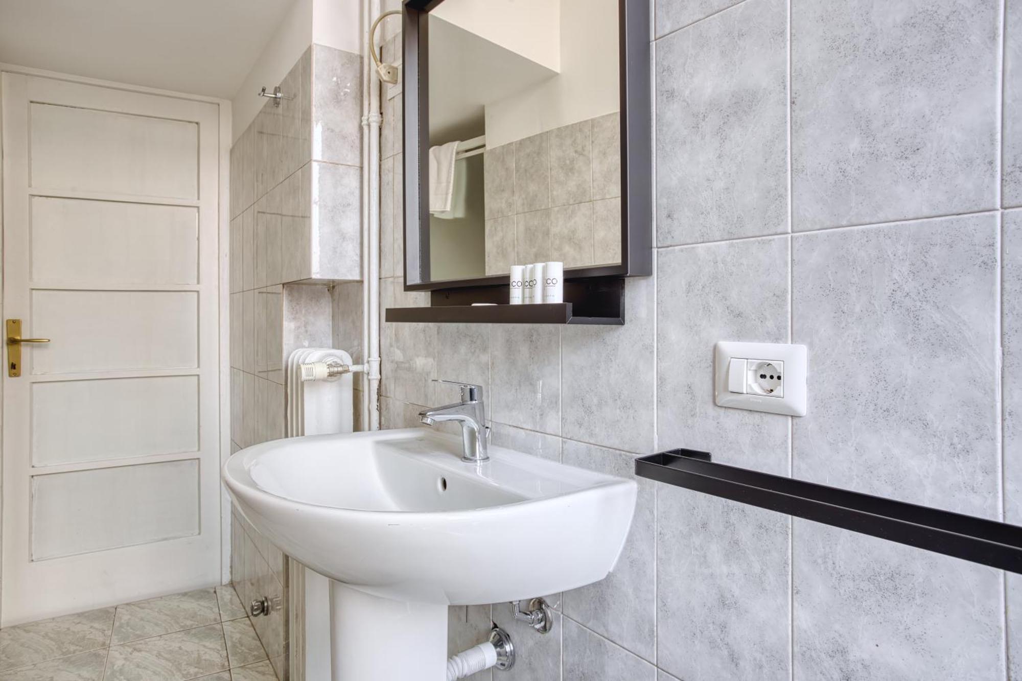 Chic Joivy Flats In The Centre Apartment