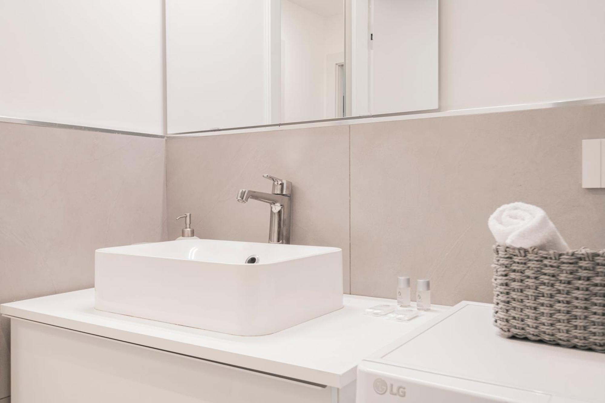 New In Cinque Giornate By Easylife *