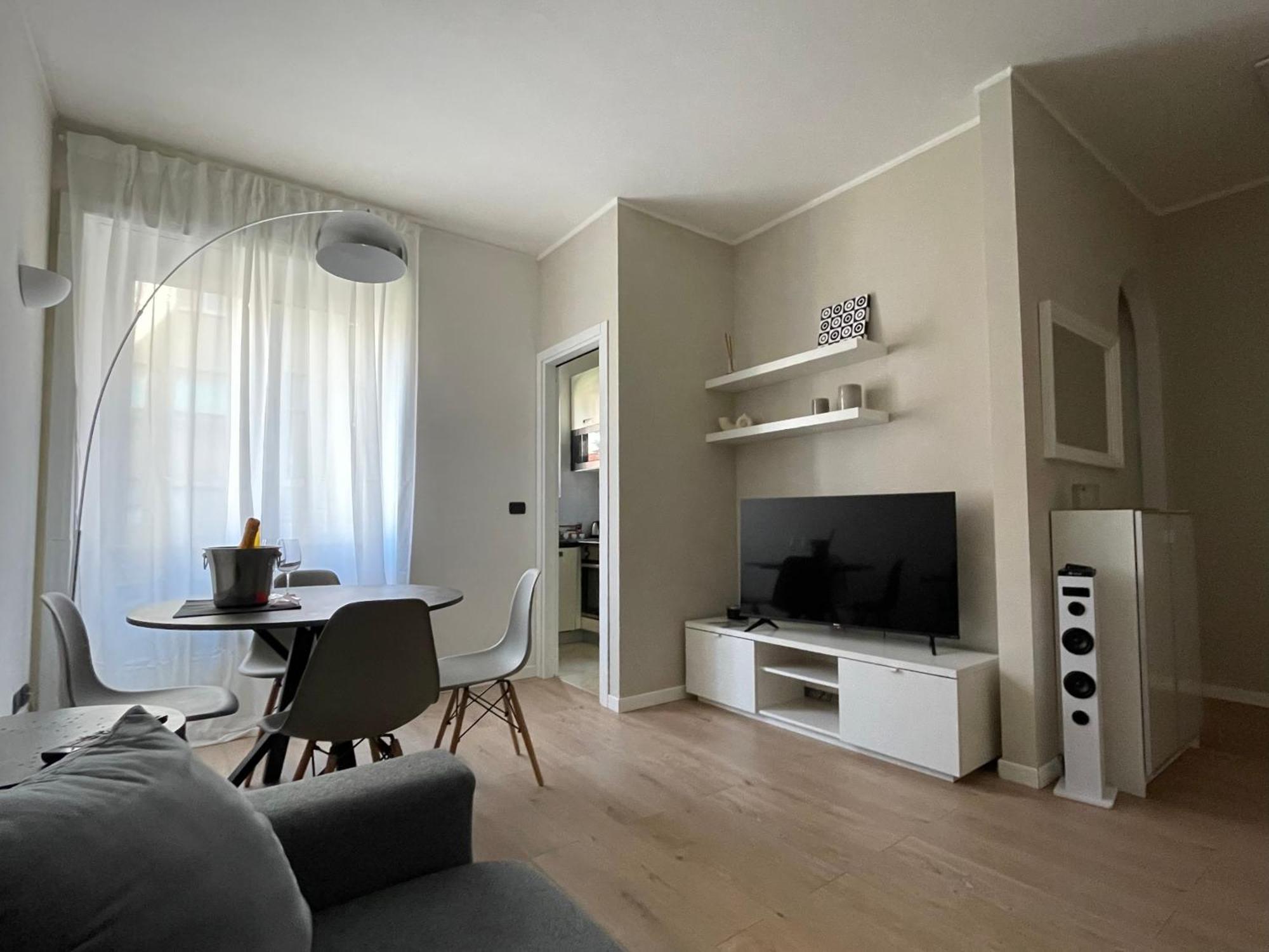 Solari Apartment, Fashion Street Apartment Milan