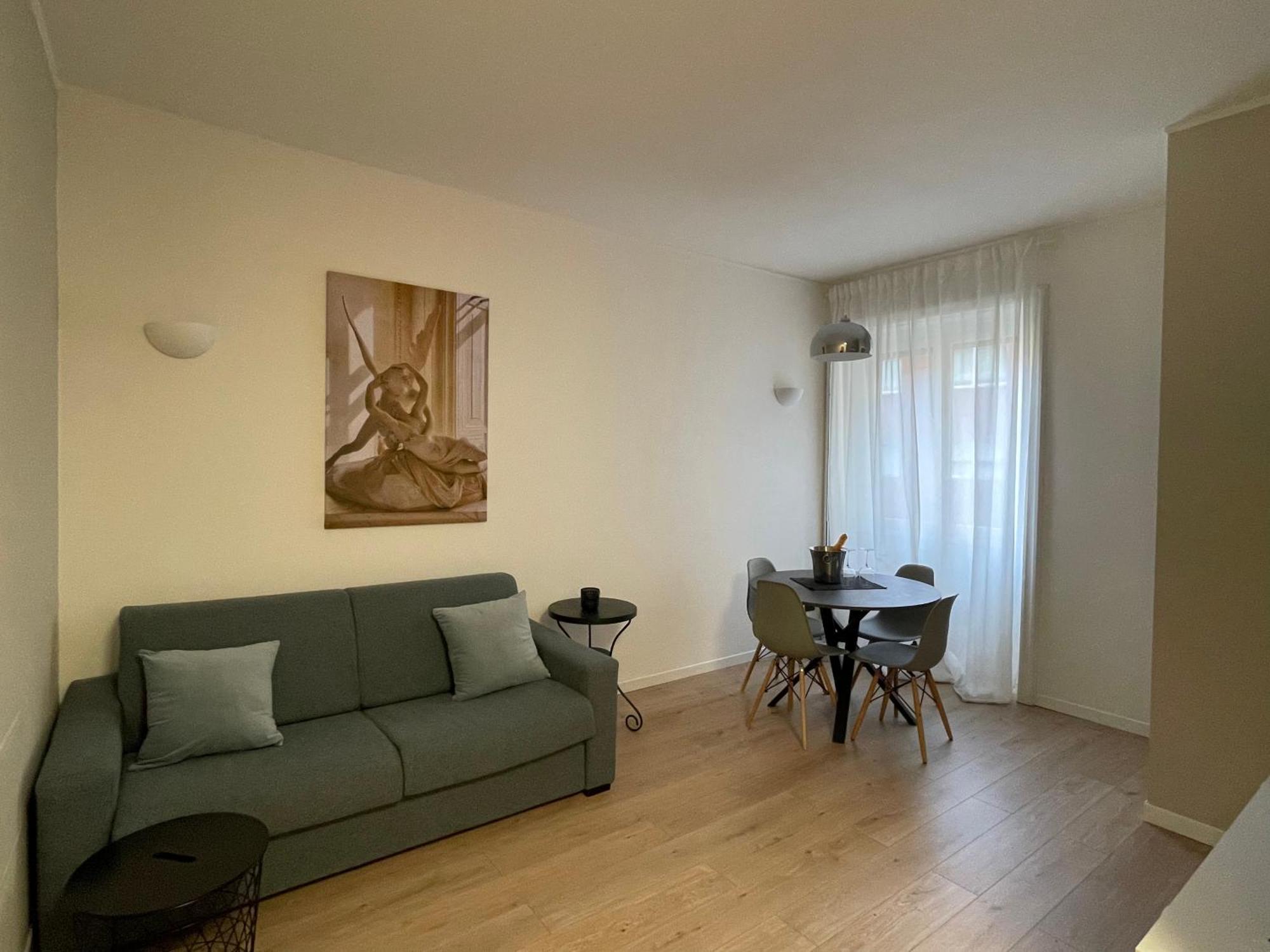 Solari Apartment, Fashion Street Apartment Milan