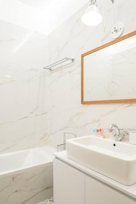 Spacious One Bedroom Moscova - Mirable Pm Appartamento Milano