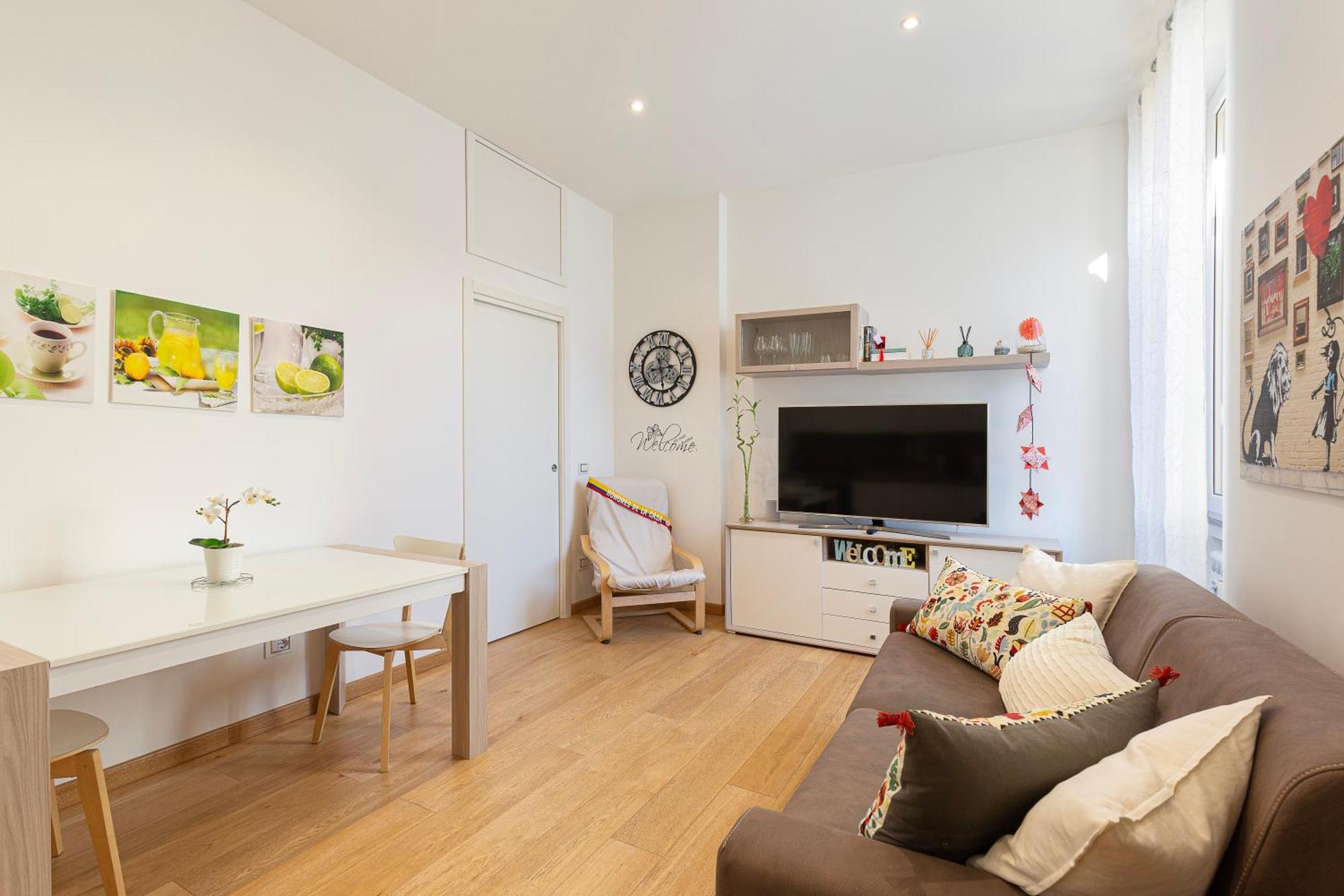 Flat 50m Station! * Milano