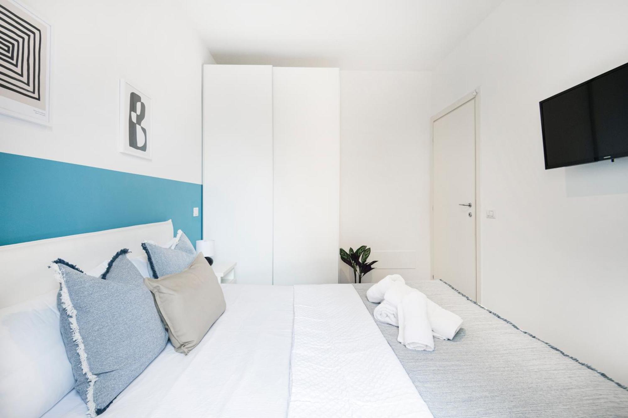 New Flat Fully Furnished In P.ta Romana Leilighet Milano