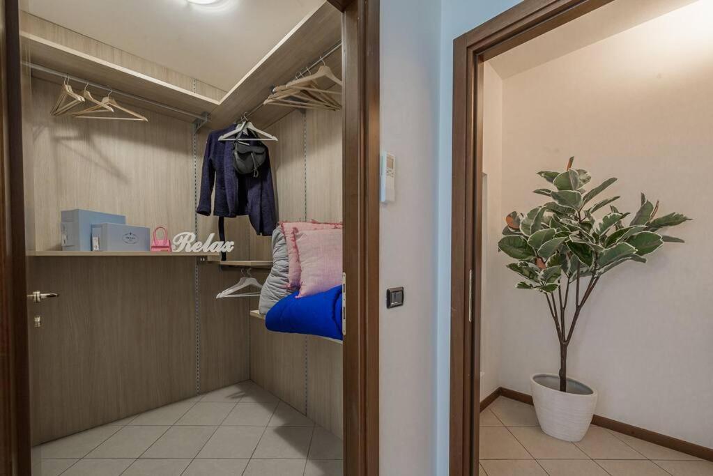Leilighet Near Duomo - Free Parking -terrace - Metro - Ac Milano
