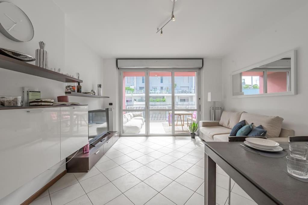 Near Duomo - Free Parking -terrace - Metro - Ac Appartamento Milano
