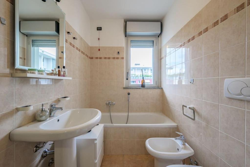 Near Duomo - Free Parking -terrace - Metro - Ac Appartamento