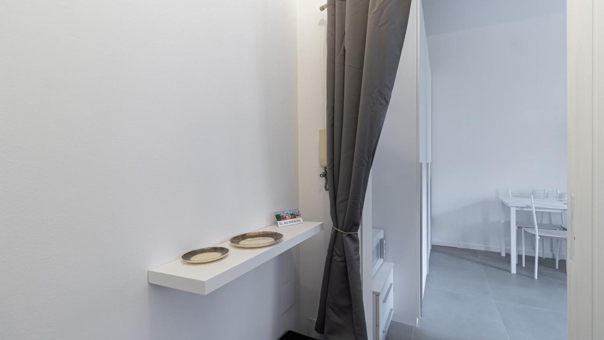 Italianway - Dall'ongaro 27 * Milano