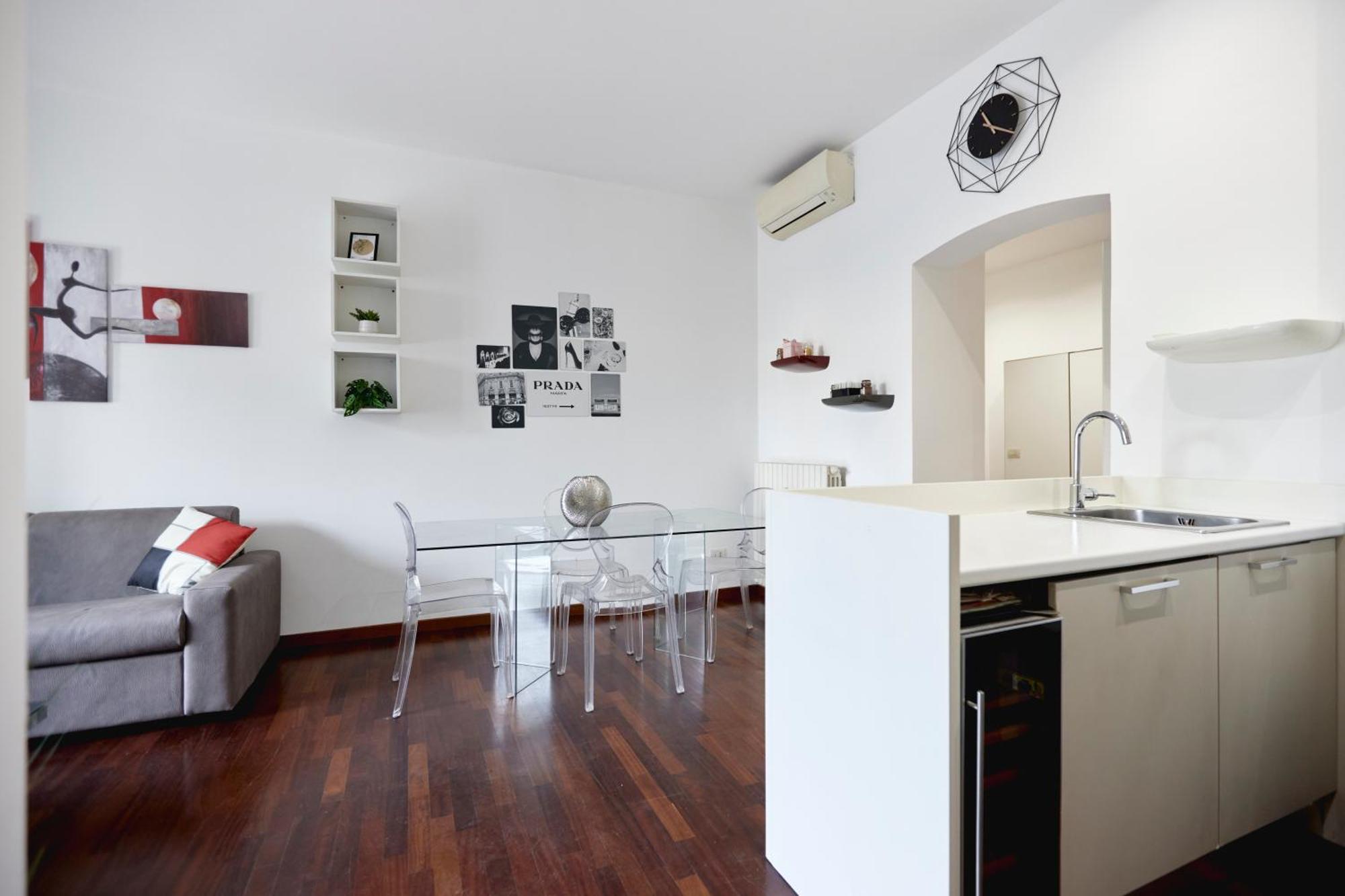 Cadorna Cityview Flat - Strategic Position In The Middle Of The Square Apartment *