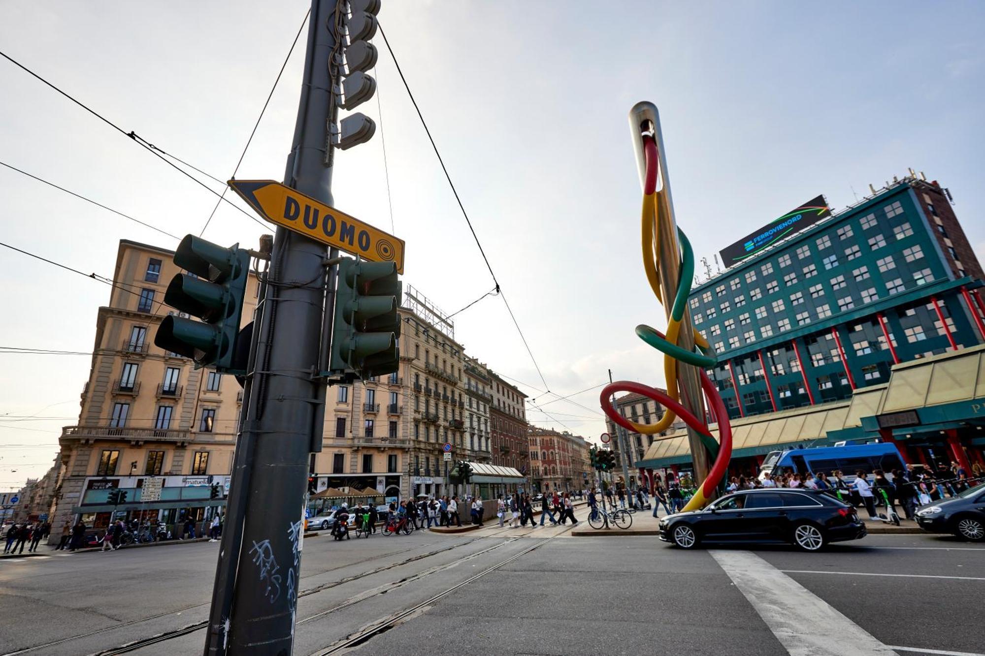 Cadorna Cityview Flat - Strategic Position In The Middle Of The Square Apartment