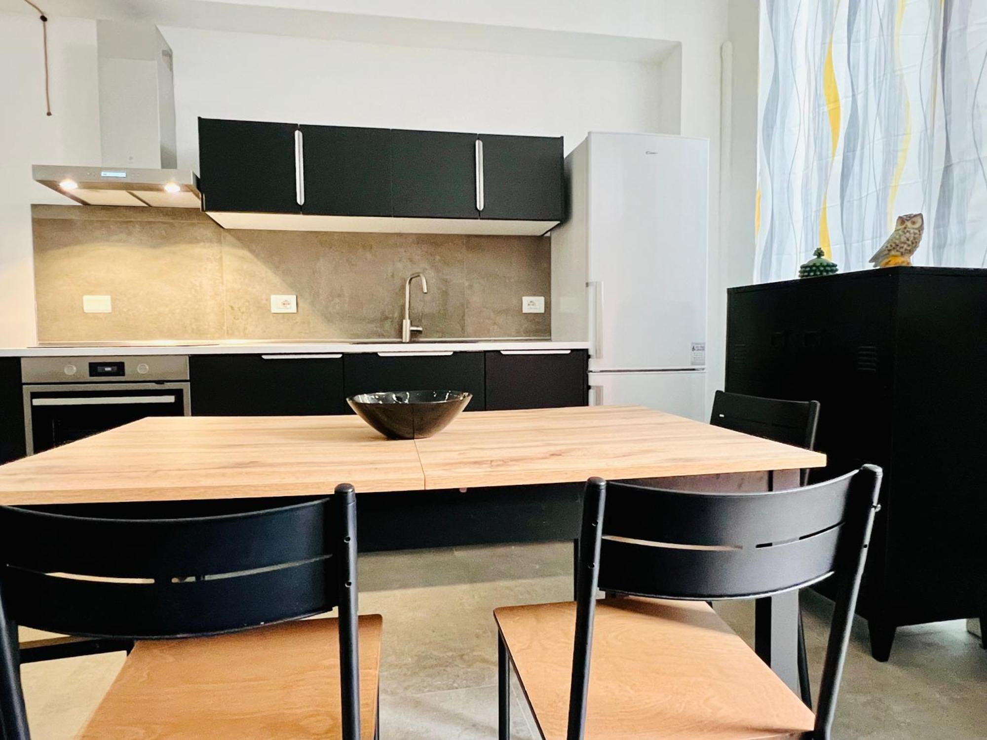 Navigli Perfect Modern Flat Close To The Green Metro Appartamento