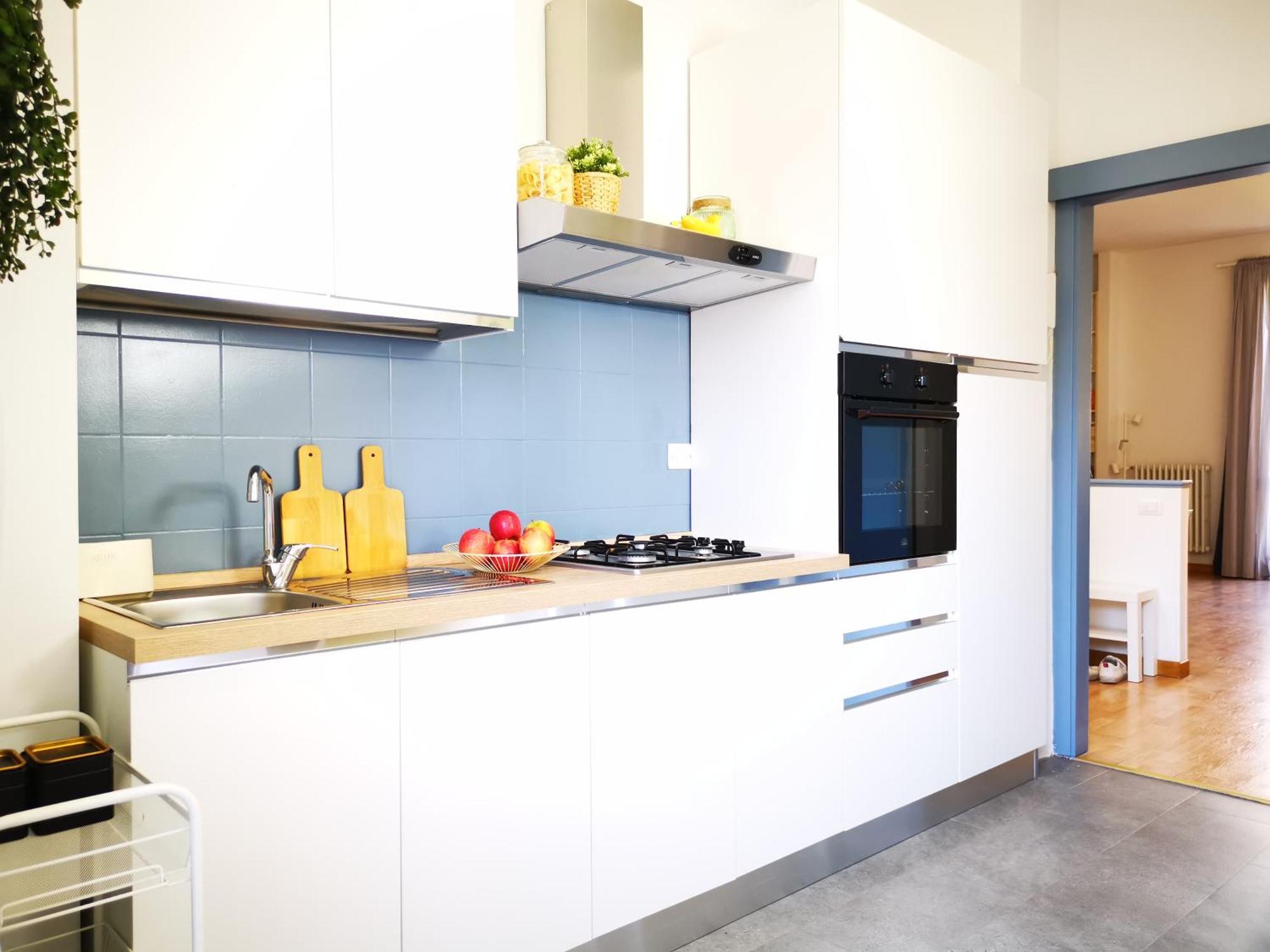 Spacious 50 Meters From The Metro Mailand