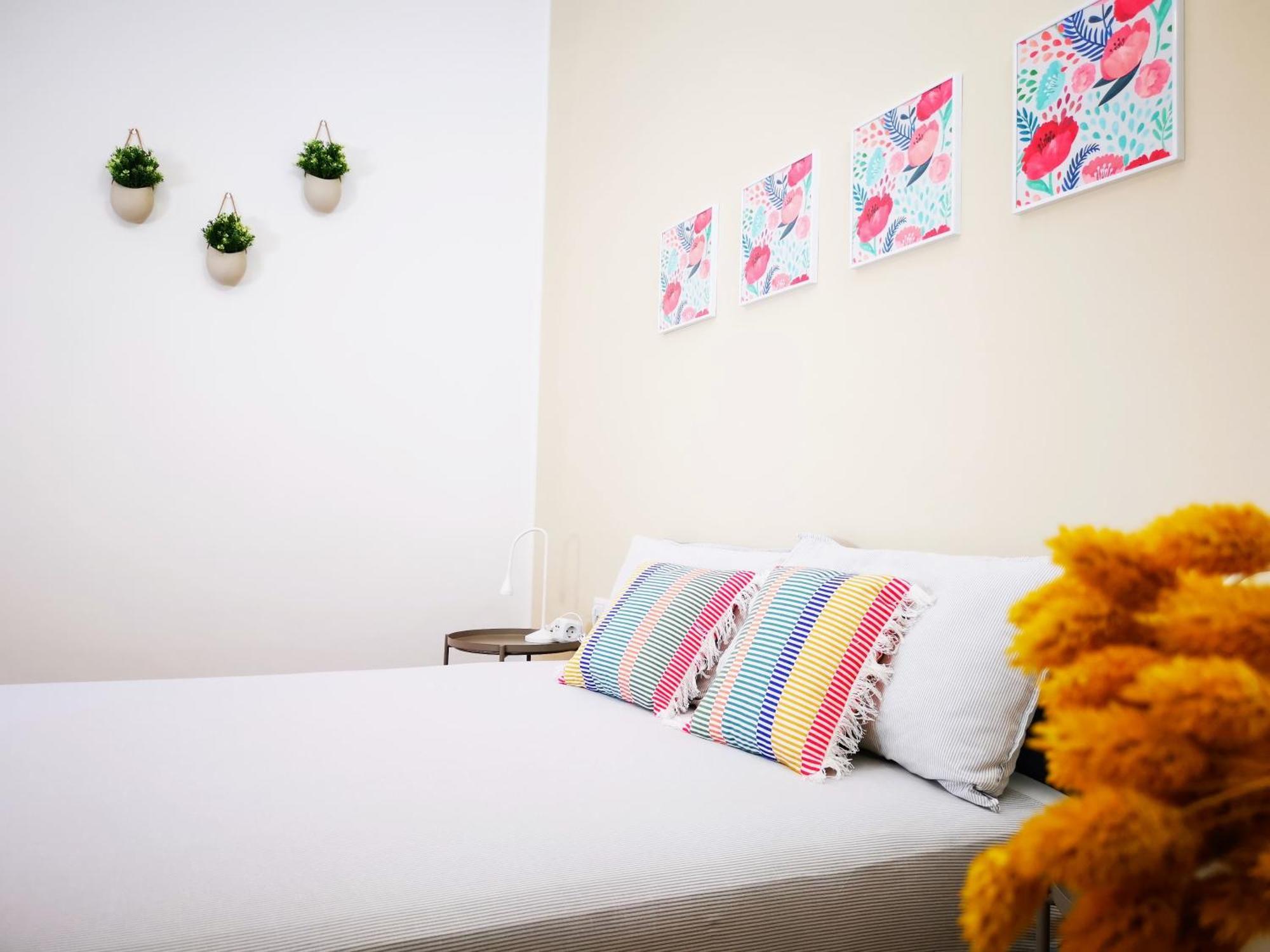 Spacious 50 Meters From The Metro Mailand