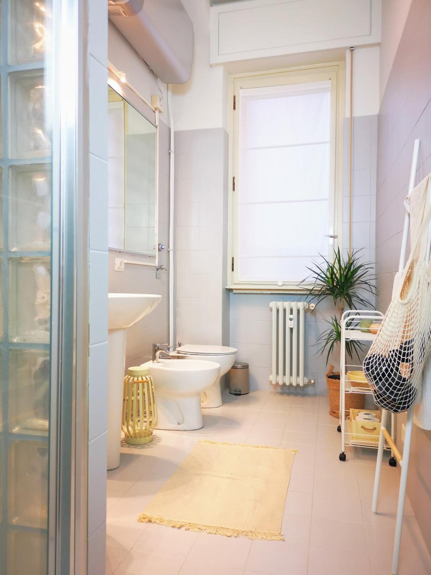 Spacious 50 Meters From The Metro Mailand