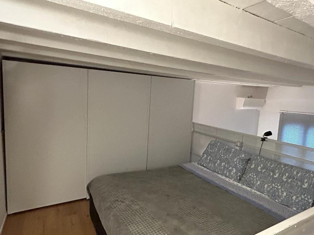 Cozy Near Bocconi Apartment