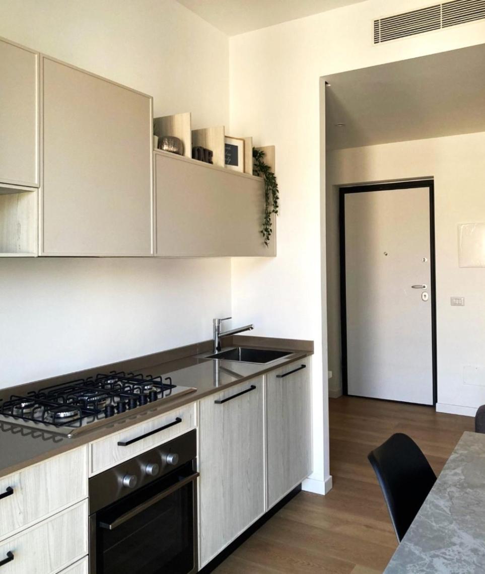 Appartamento Lussuoso Bilocale Metro Blu Piazza Frattini *