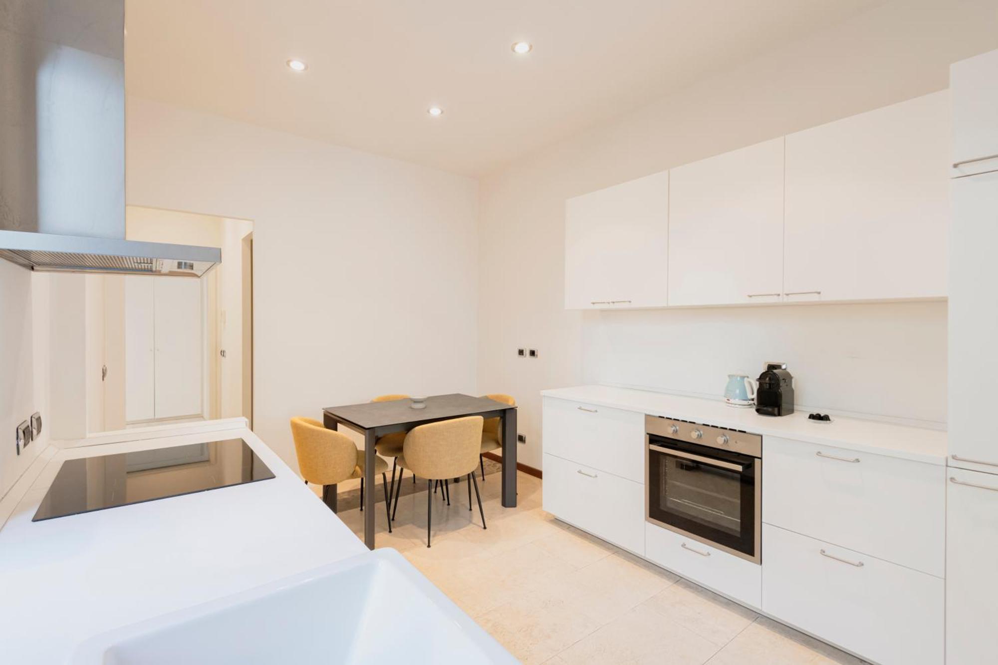 Relstay - Montenapoleone * Milano