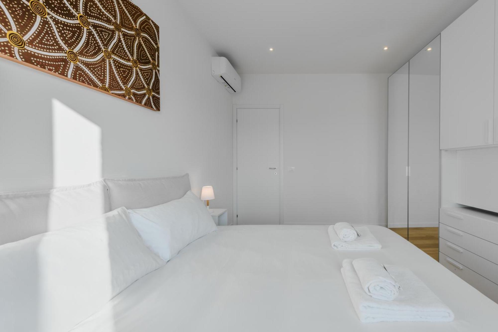 Naviglio White Bliss Apartment