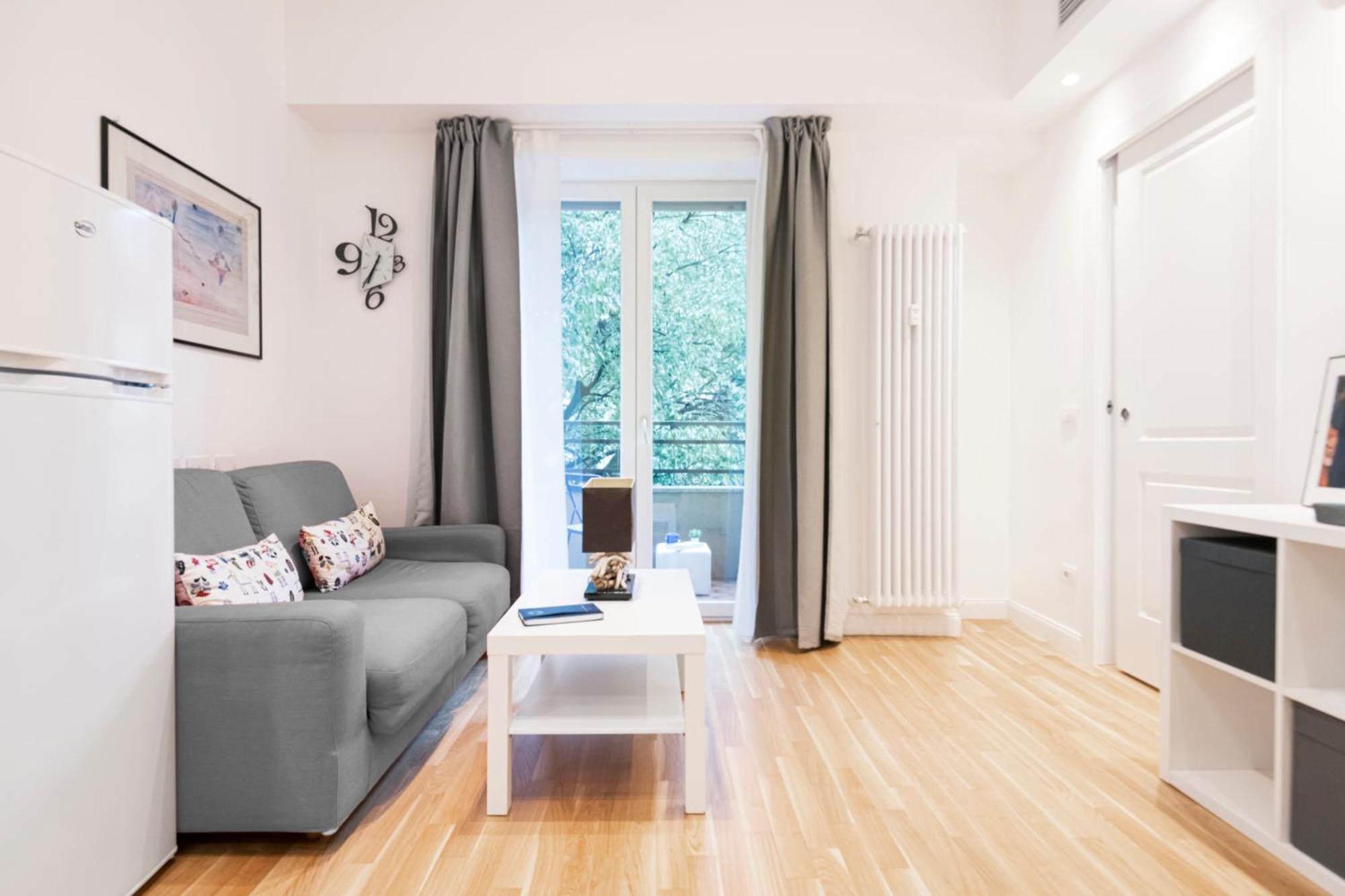 Easylife - Luminosa E Comoda Residenza Con Balcone *