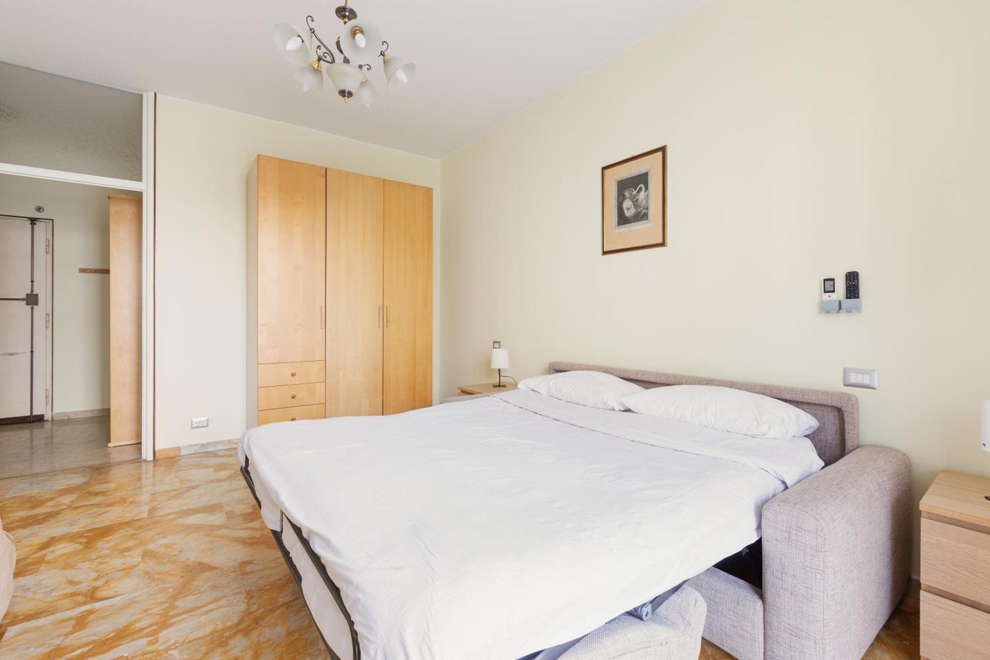 Stazione - Bilocale Con Cucina Separata Appartement Milaan