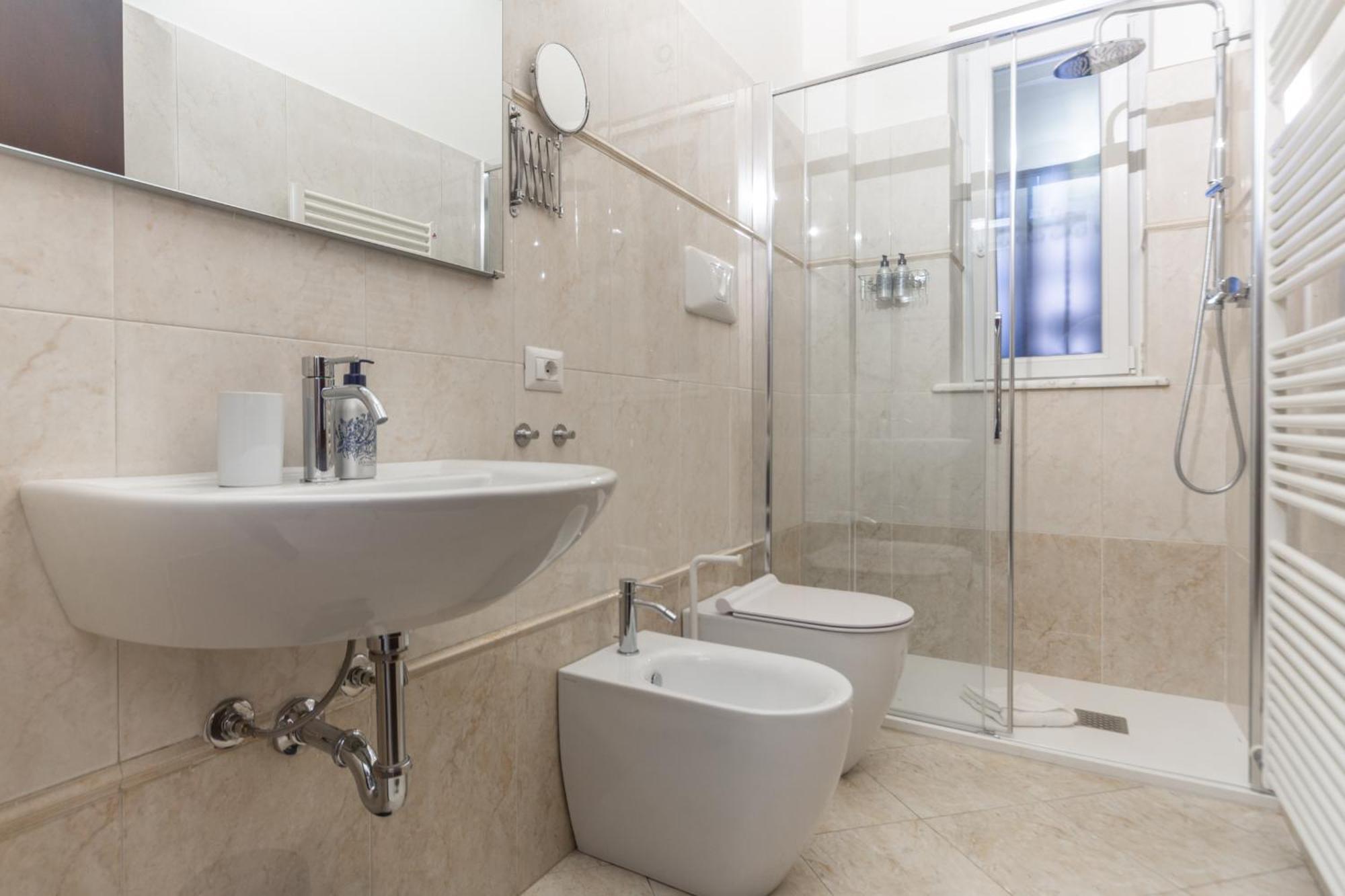 Leilighet Charming 2-bedroom In Milanese Building Milano