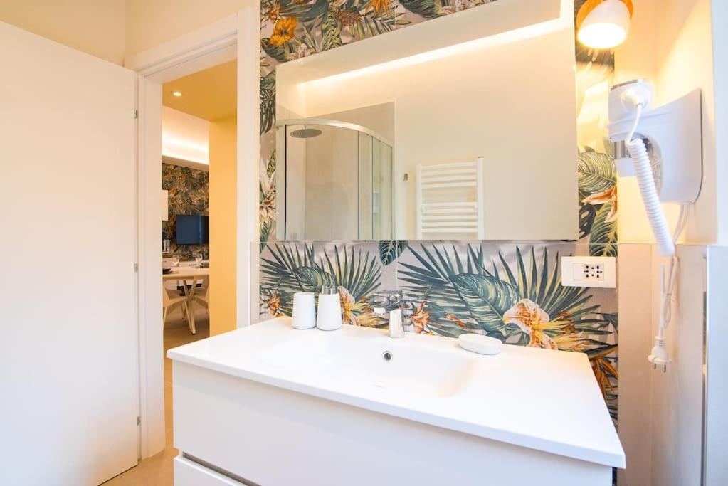 Modern Ac, Wifi Next To 2 Metro Line Stations And Life Area Milano