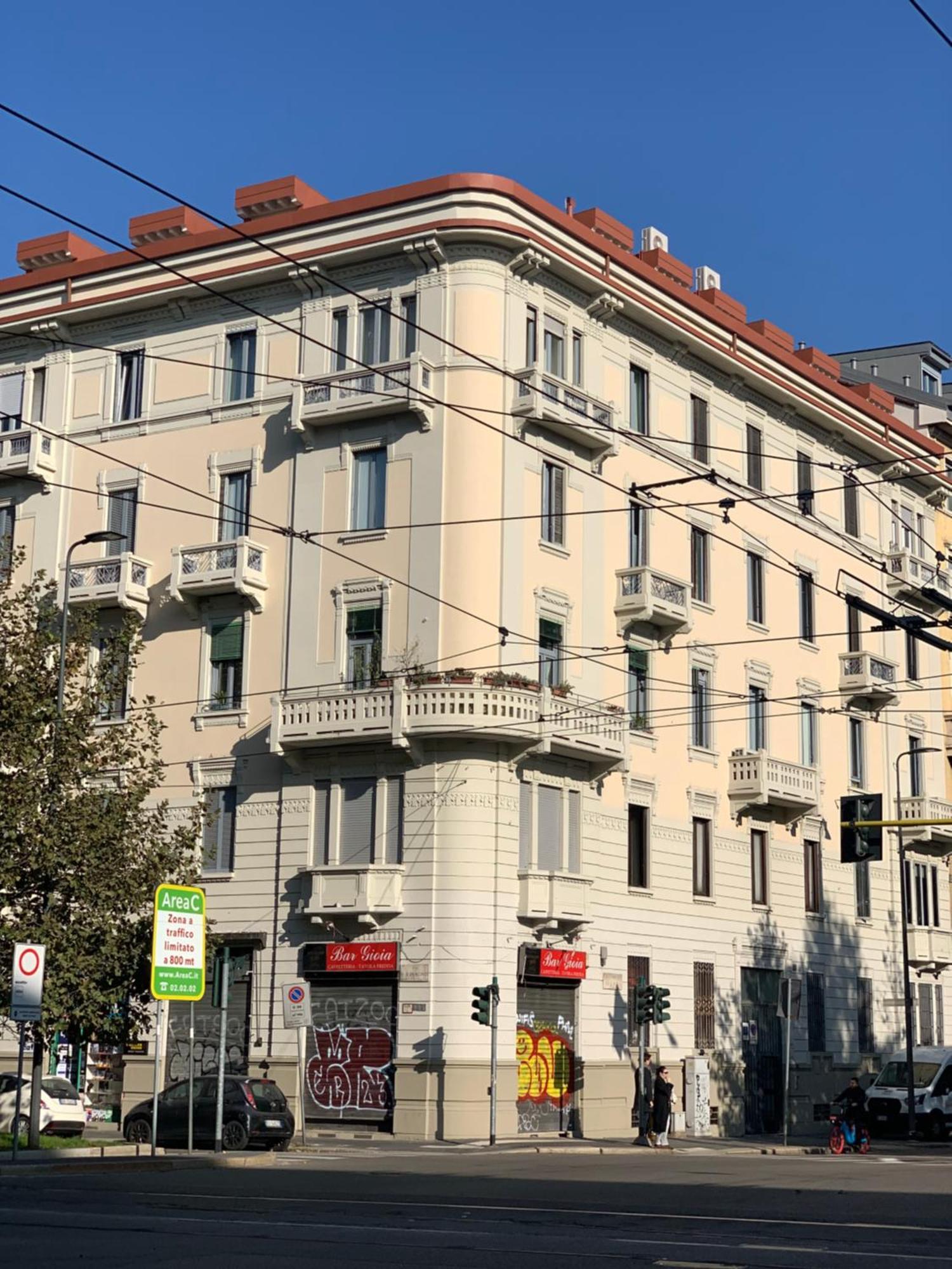 Stylish Flat In Porta Romana-fondazione Prada Milano