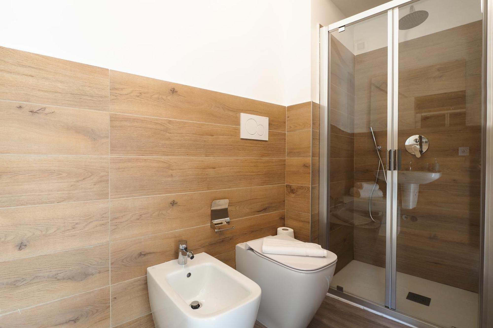 Plana - Tennis Club Guest house Milan