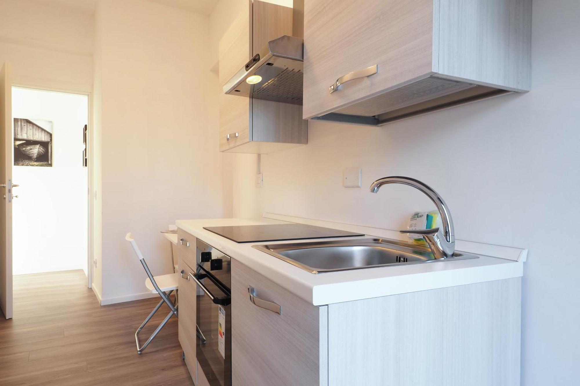 Contempora - Camera Plana B Milano
