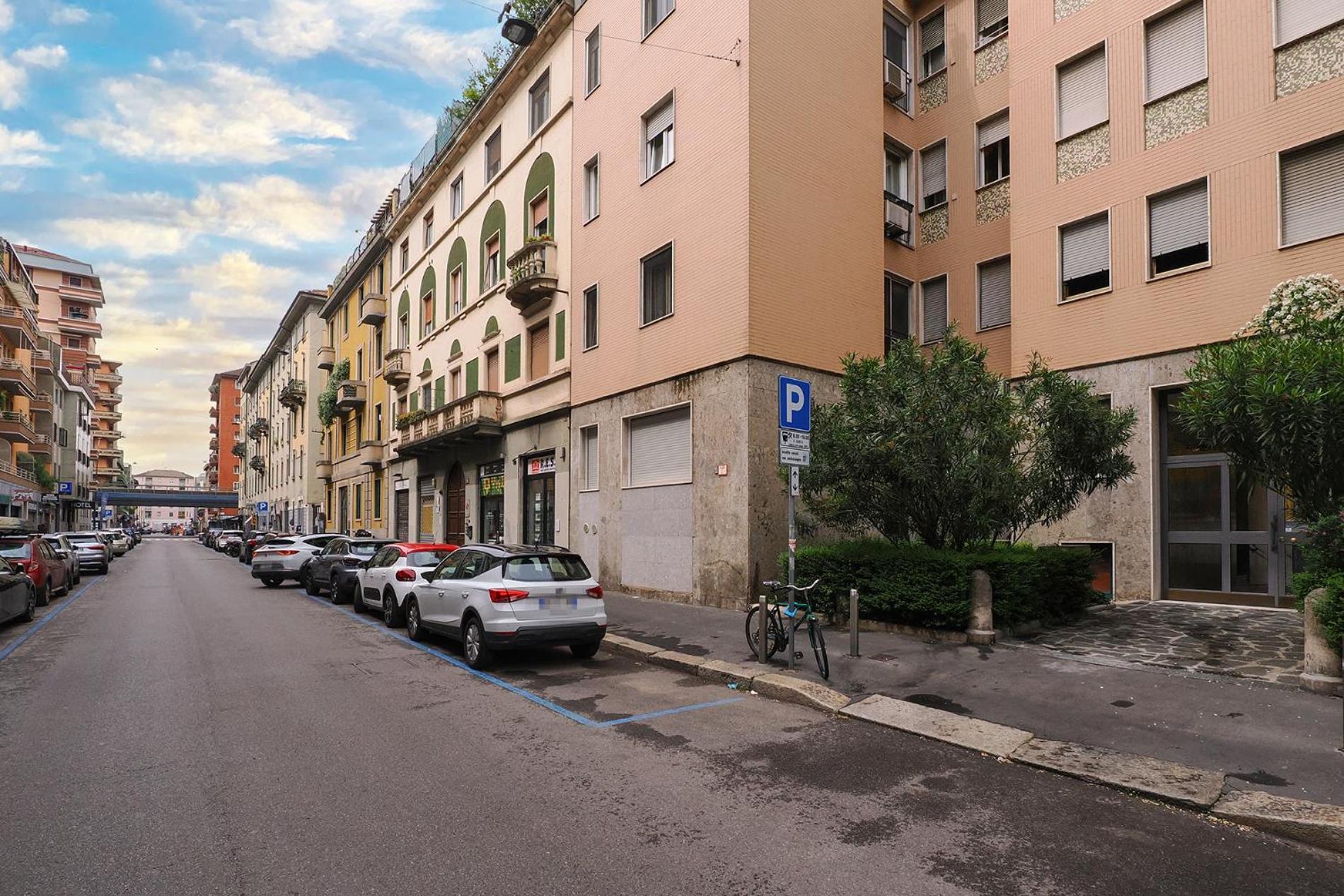 Contempora - Camera Plana B * Milano