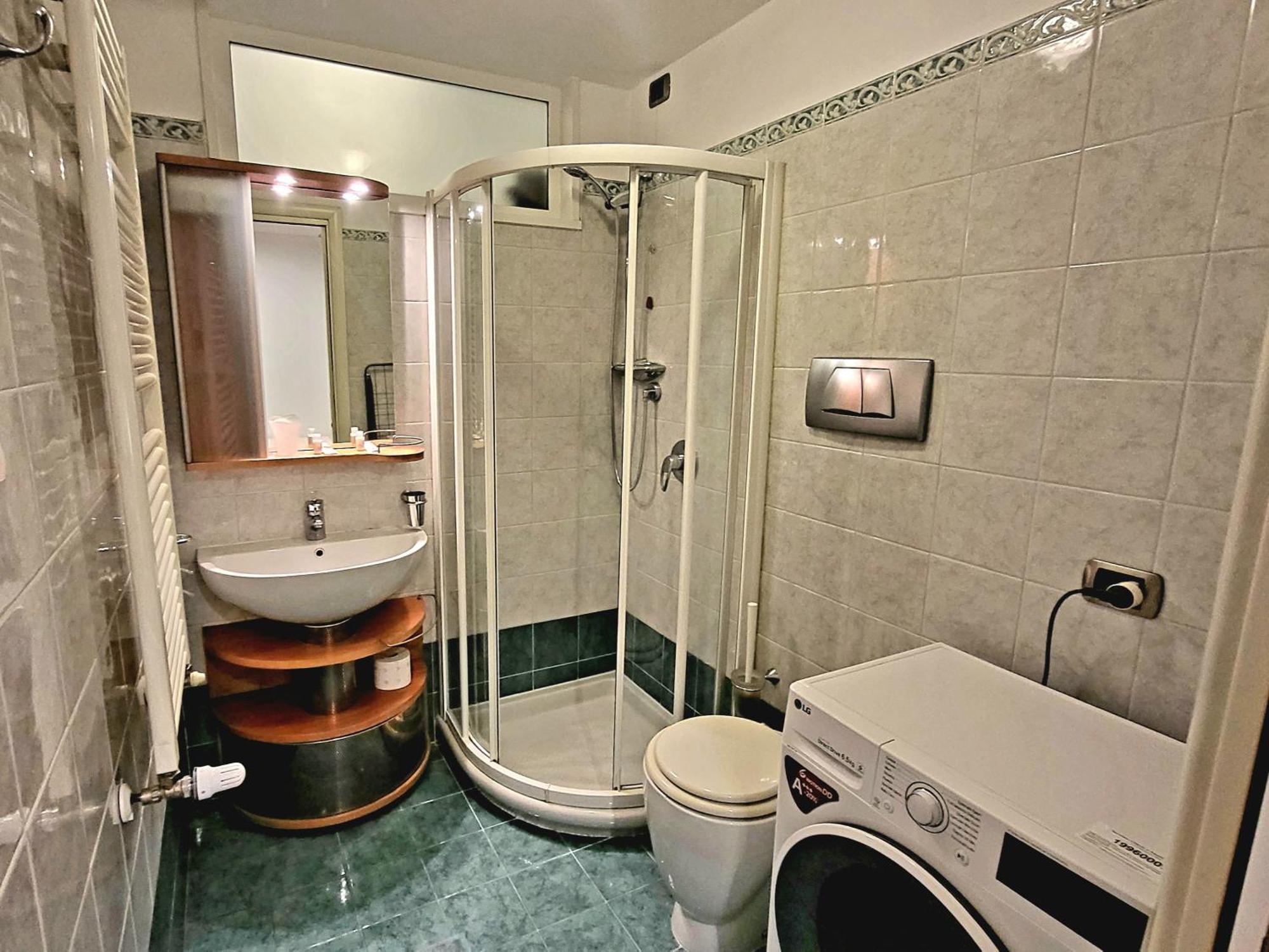 Lux Retreat 3room Near Fashion District Wifi&netflx