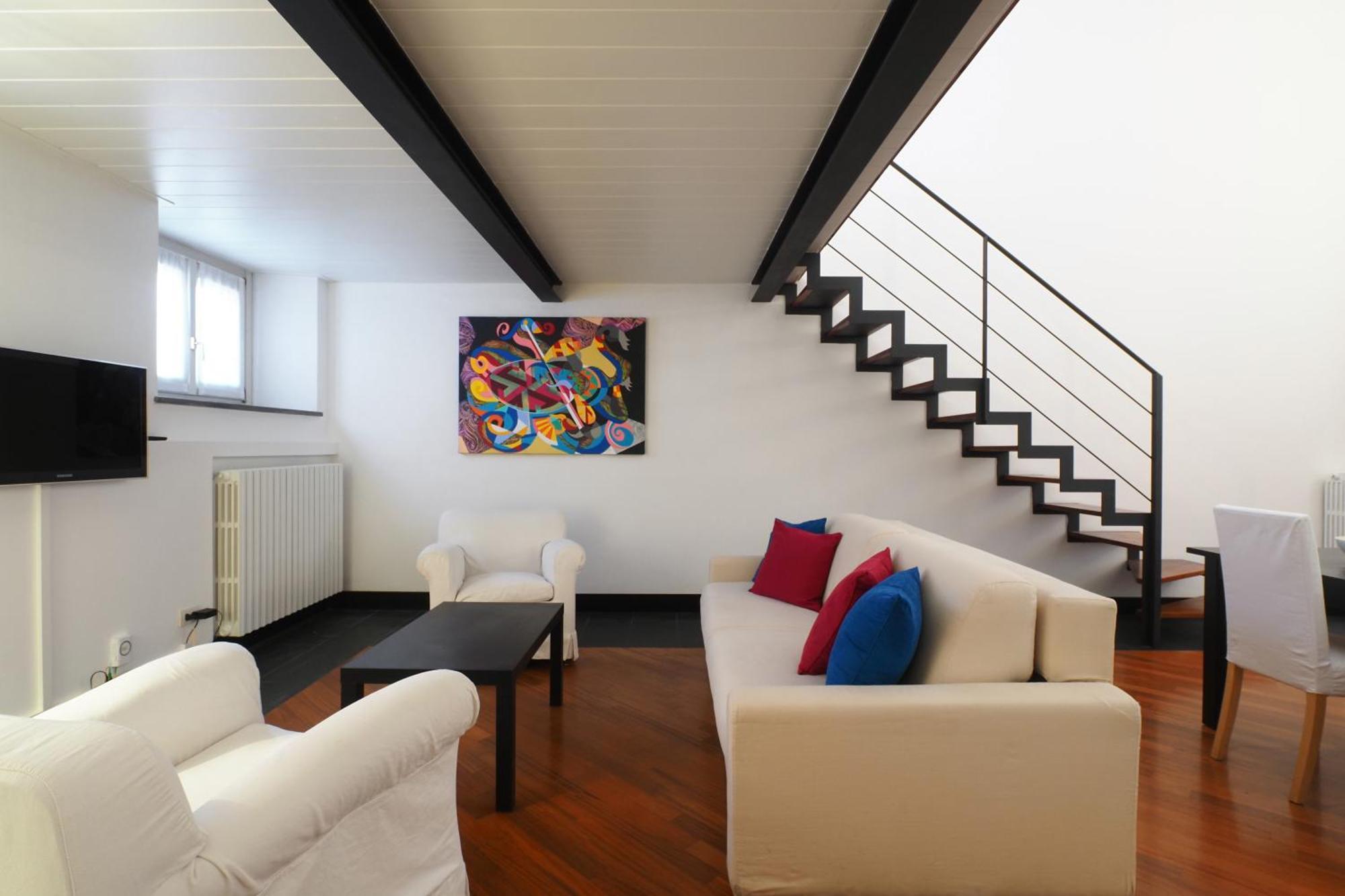 Enchanting Loft Between History And Tranquility Milano