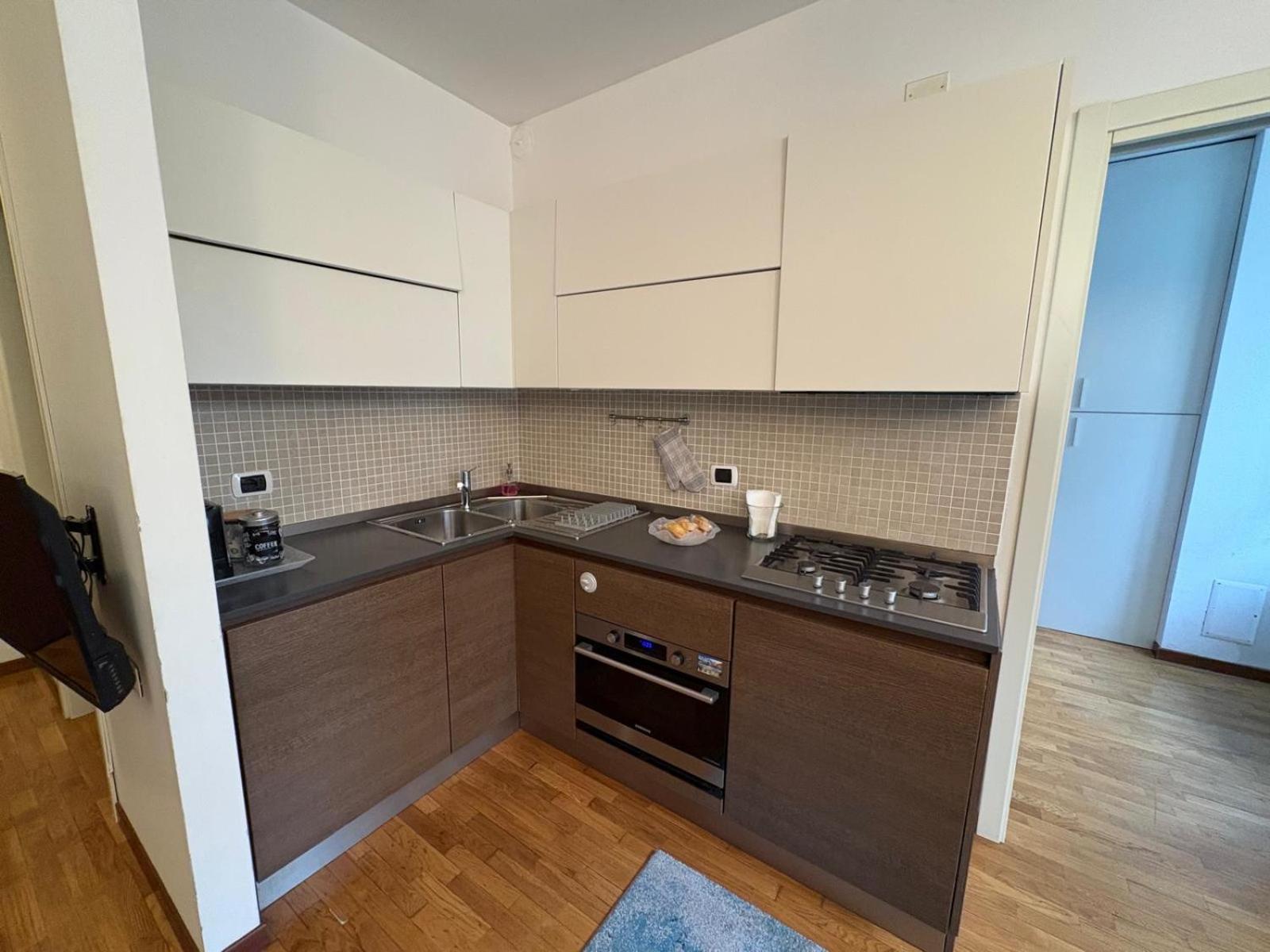 Lillaholidays - Tertulliano 8 Appartement Milaan