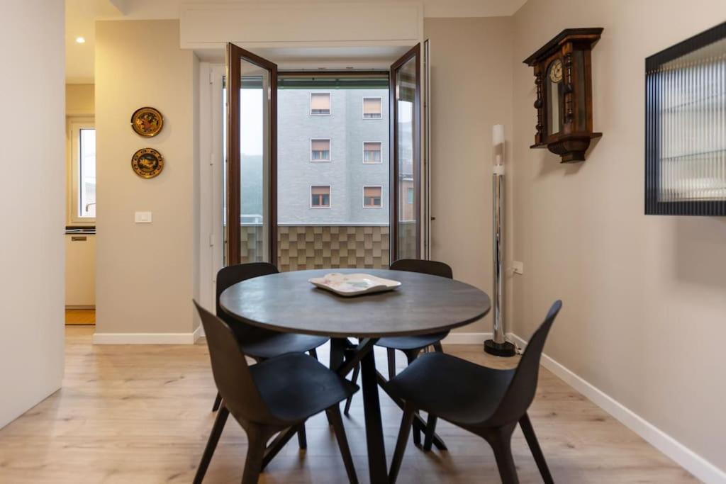 Appartamento Wonderful 2 Bedrooms Fiera Area - Mirable Pm Milano