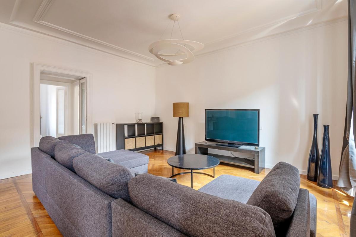 Exclusive 3 Bedrooms In Brera * Milano