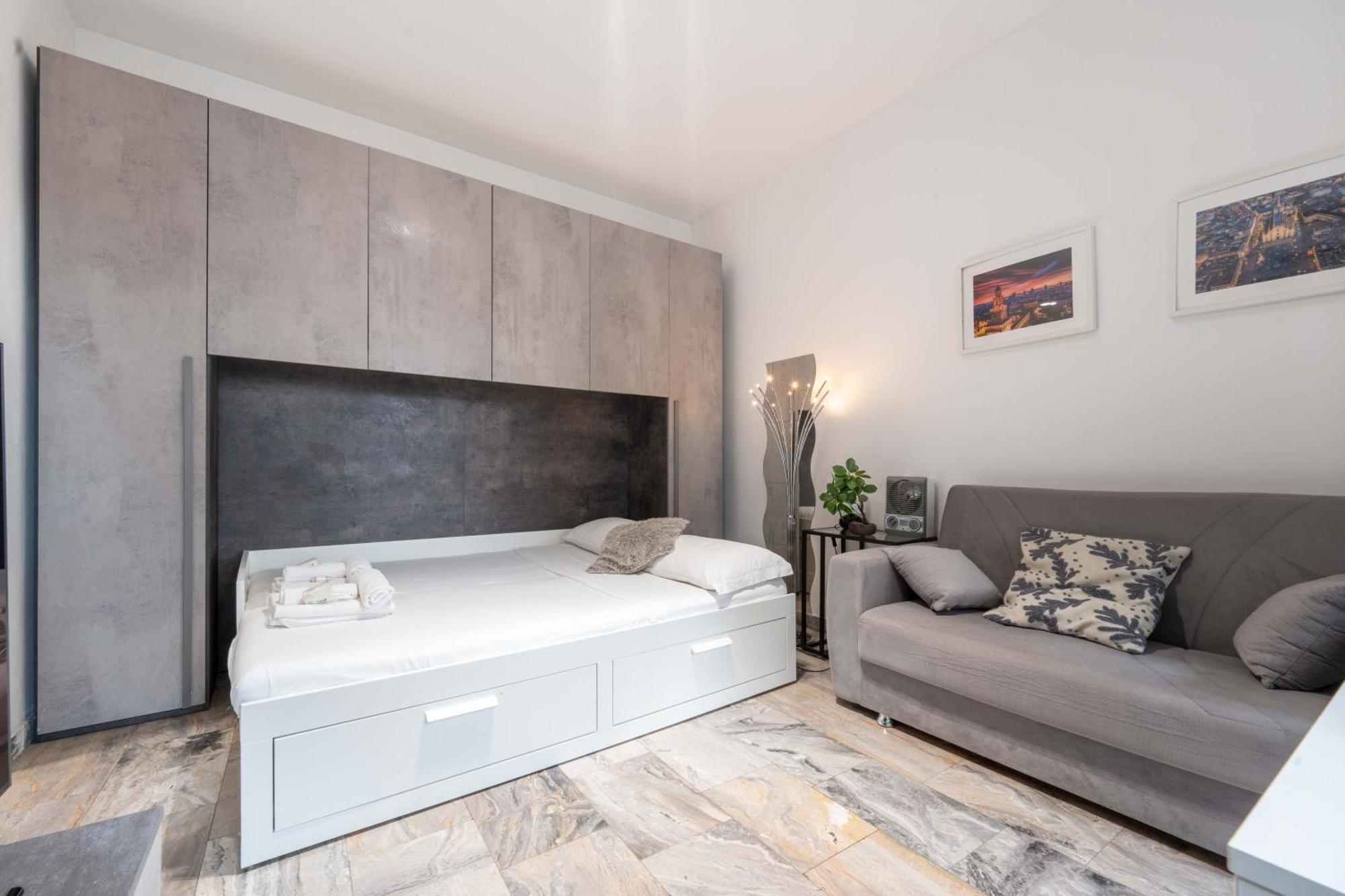 12 Centro Parking Free