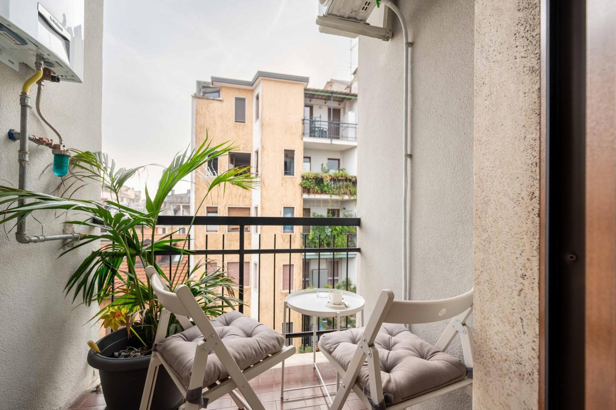 12 Centro Parking Free