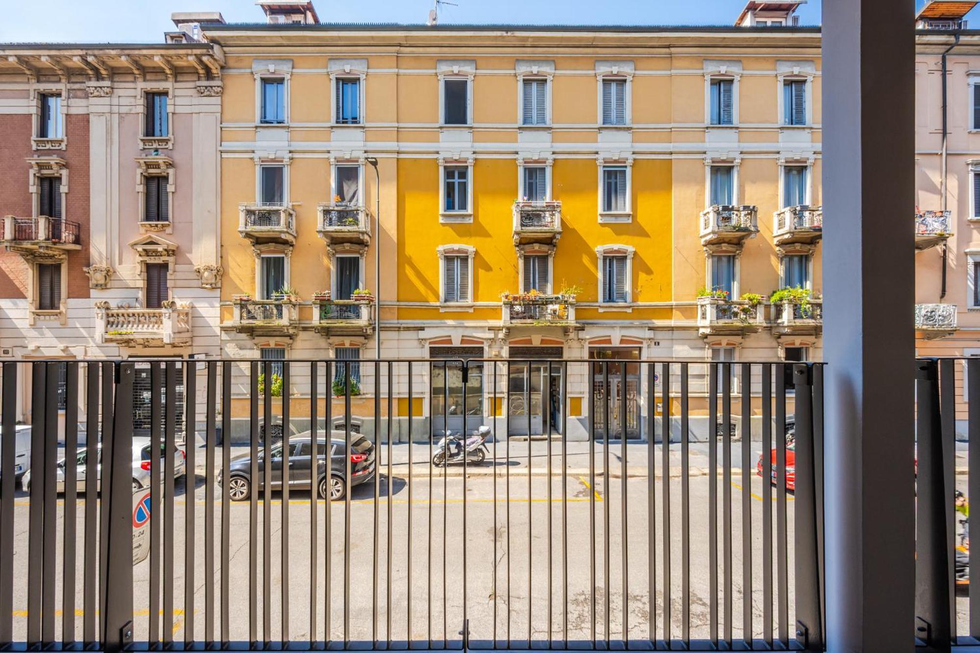 Moderno Con Terrazza & Palestra
