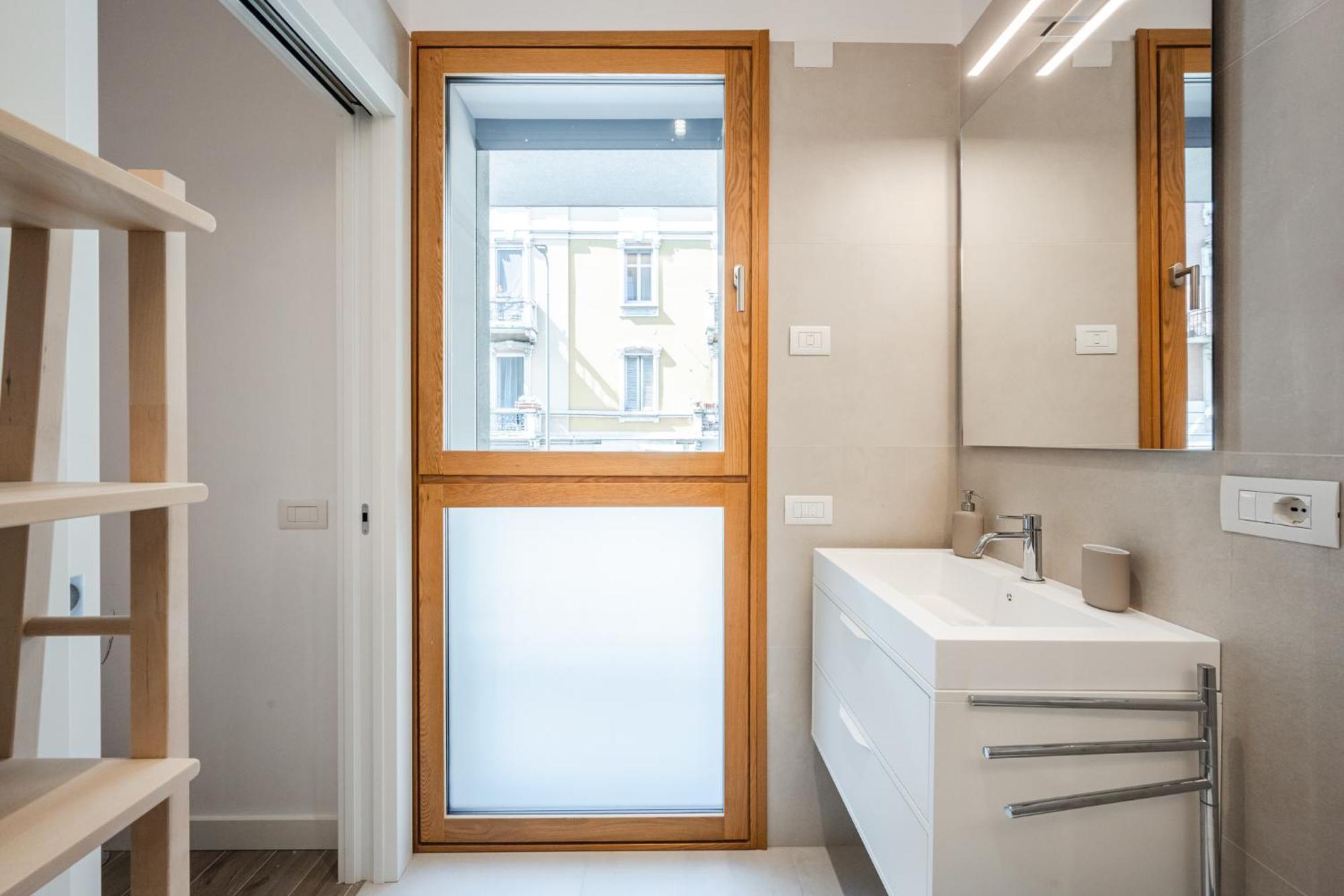 Moderno Con Terrazza & Palestra *