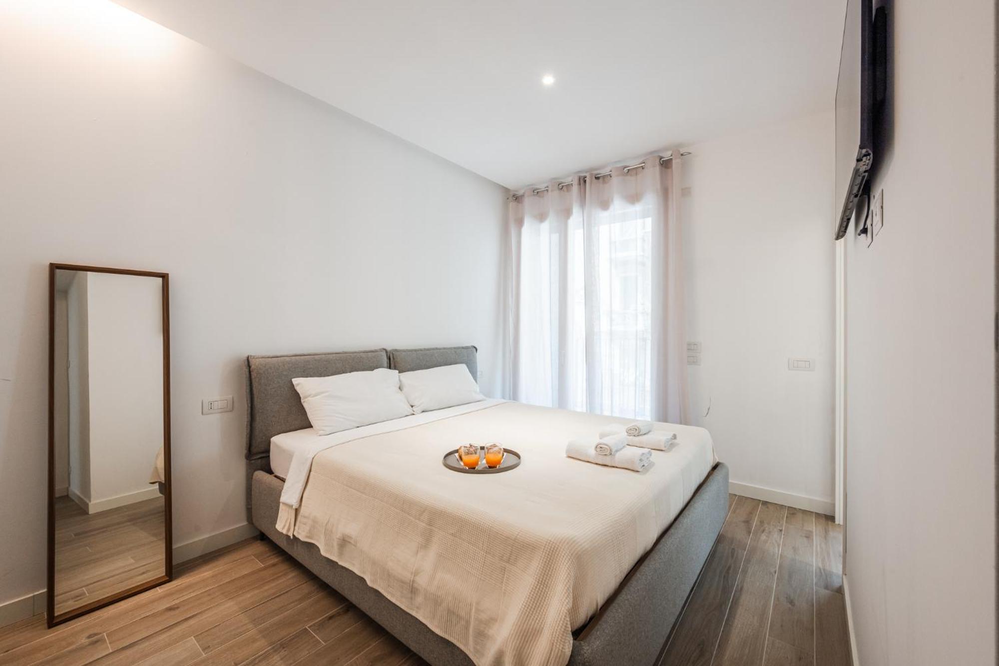 Moderno Con Terrazza & Palestra