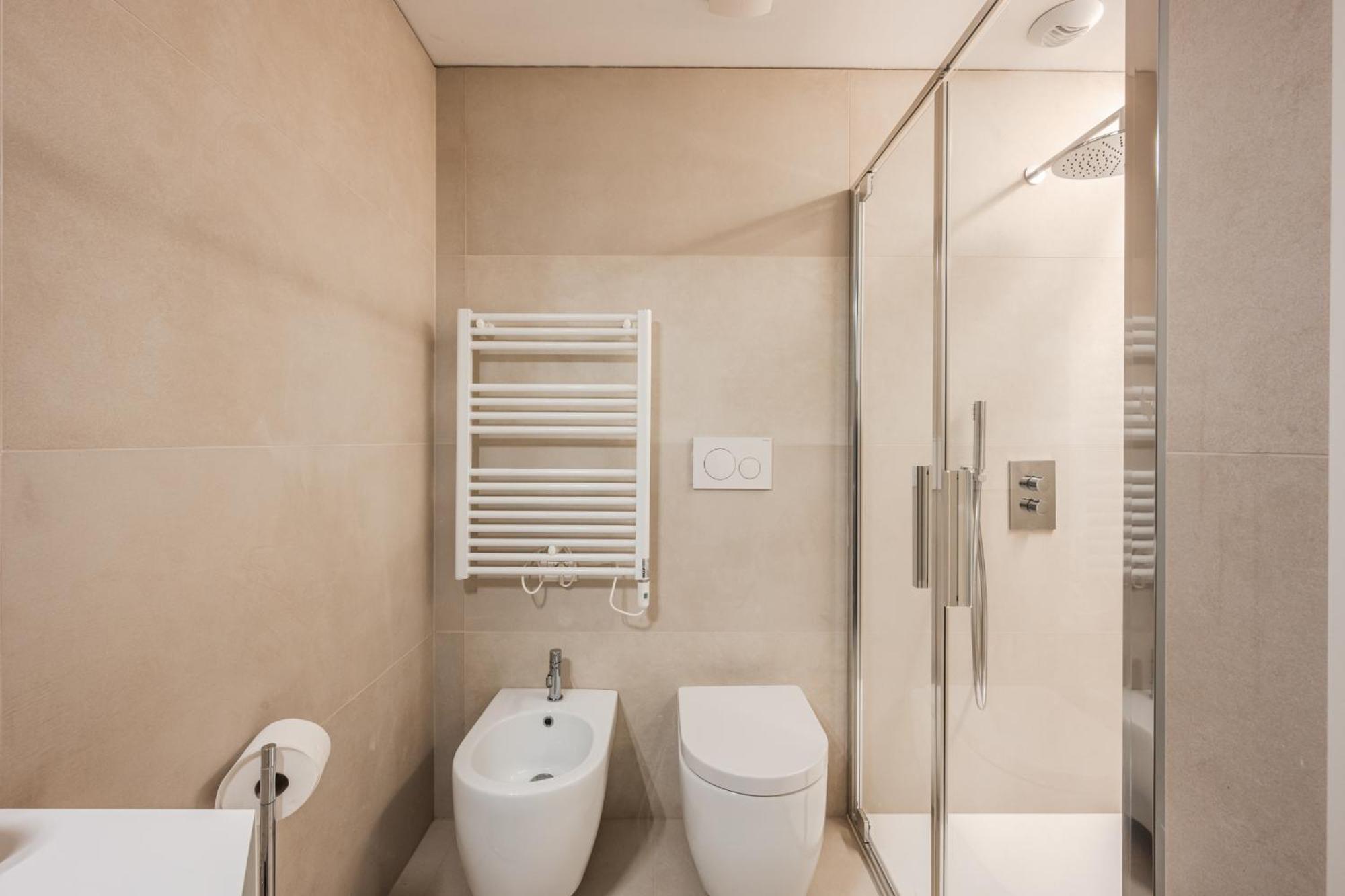 Moderno Con Terrazza & Palestra Milano