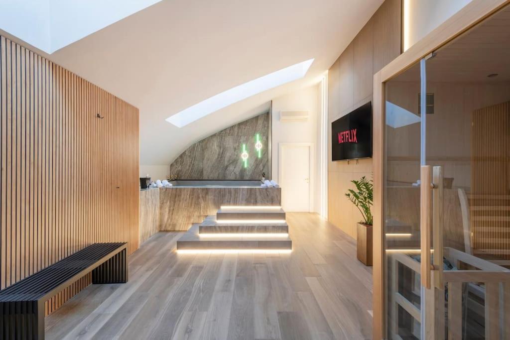 Piscina Interna Privata E A Appartamento